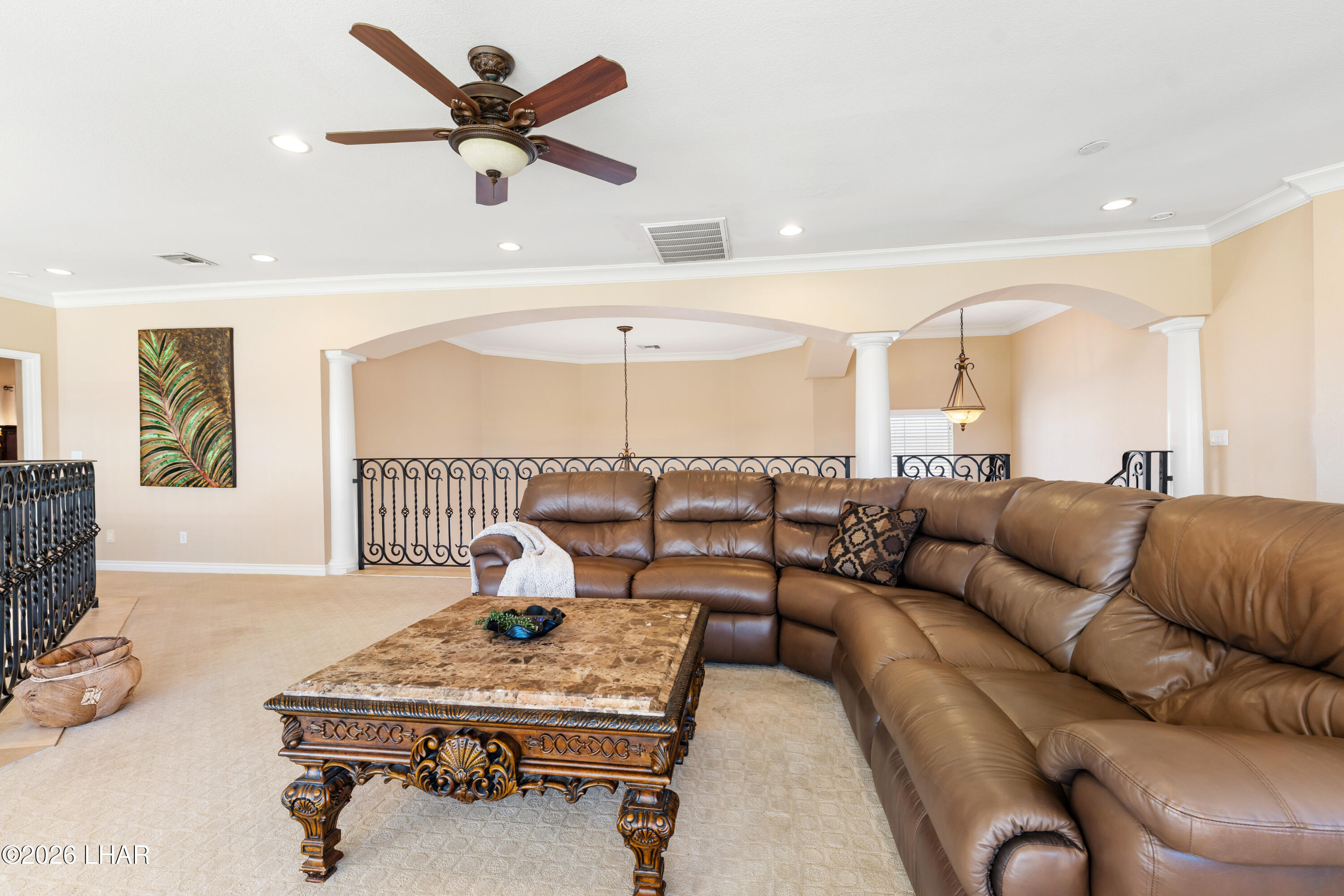 2390 Hogan Ln