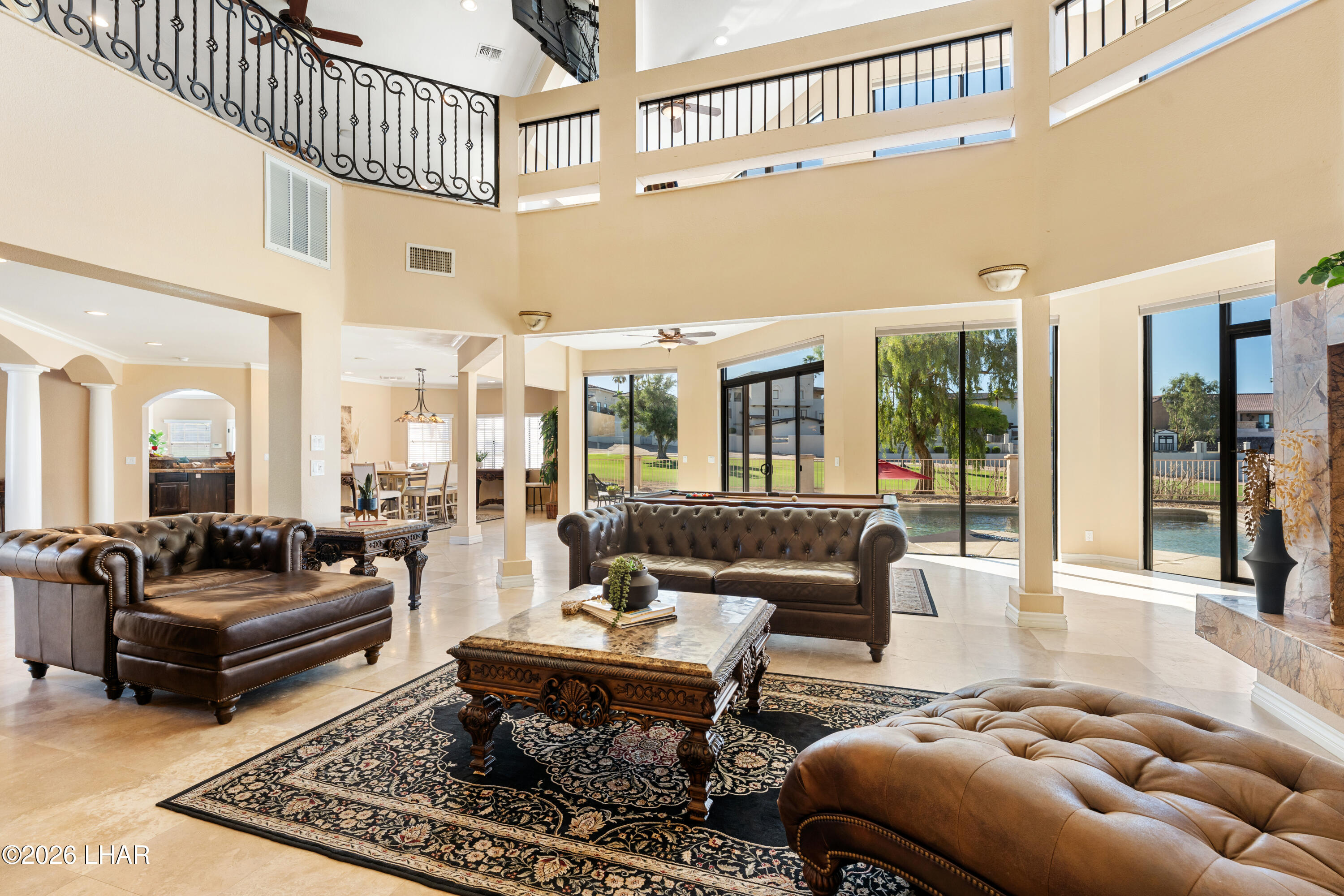 2390 Hogan Ln
