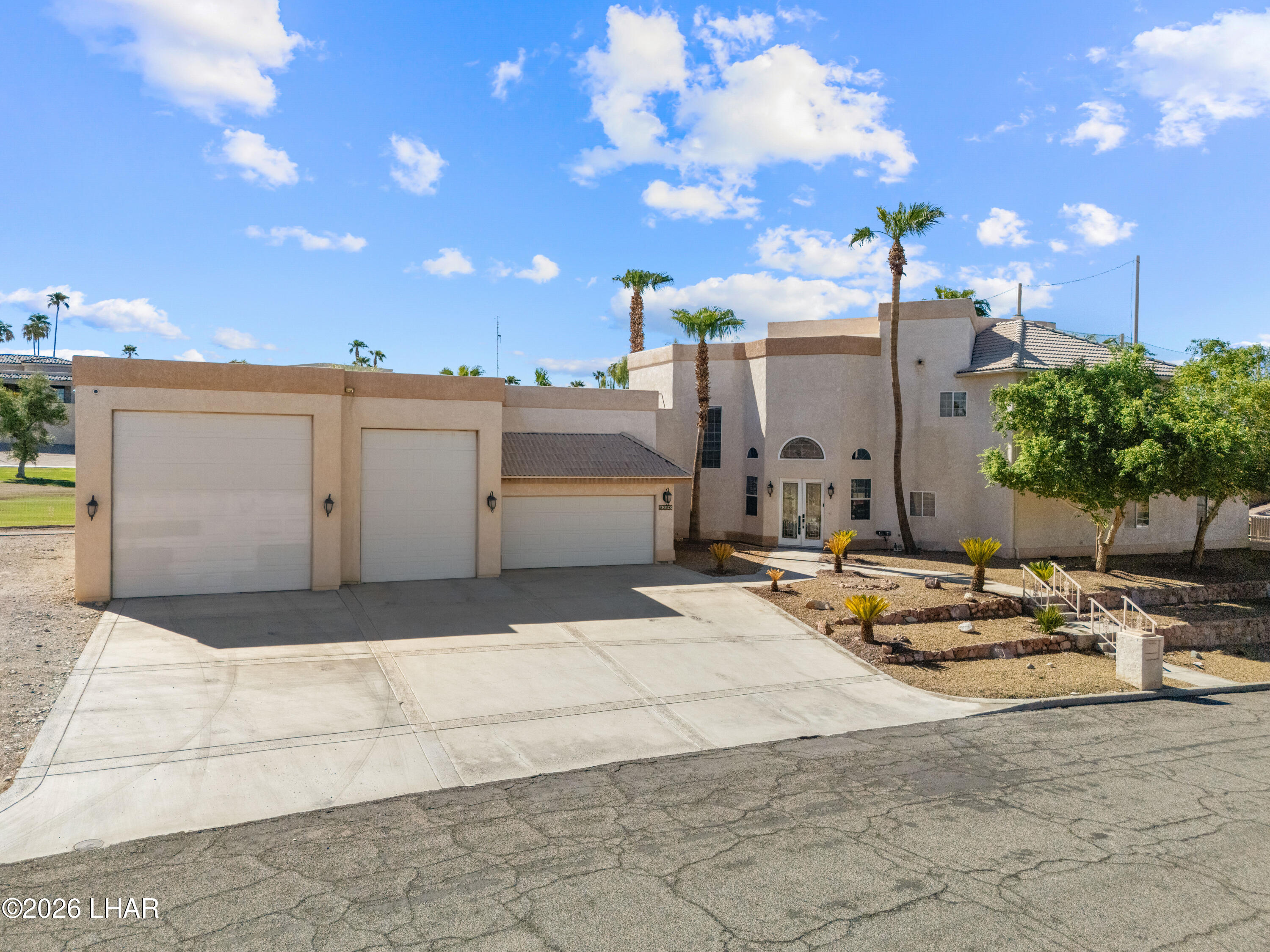 2390 Hogan Ln