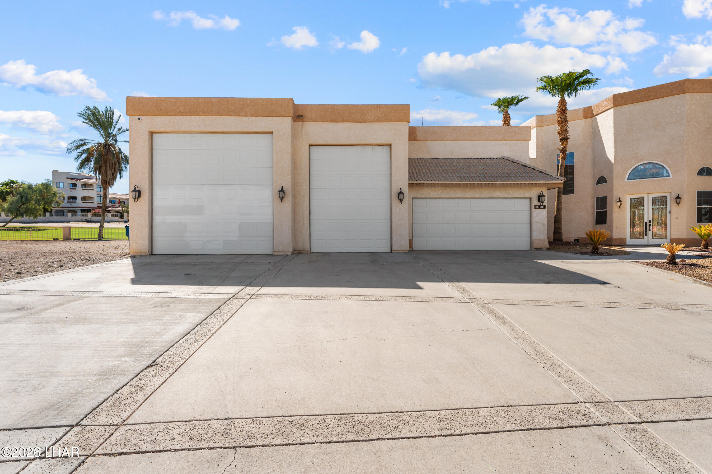 2390 Hogan Ln