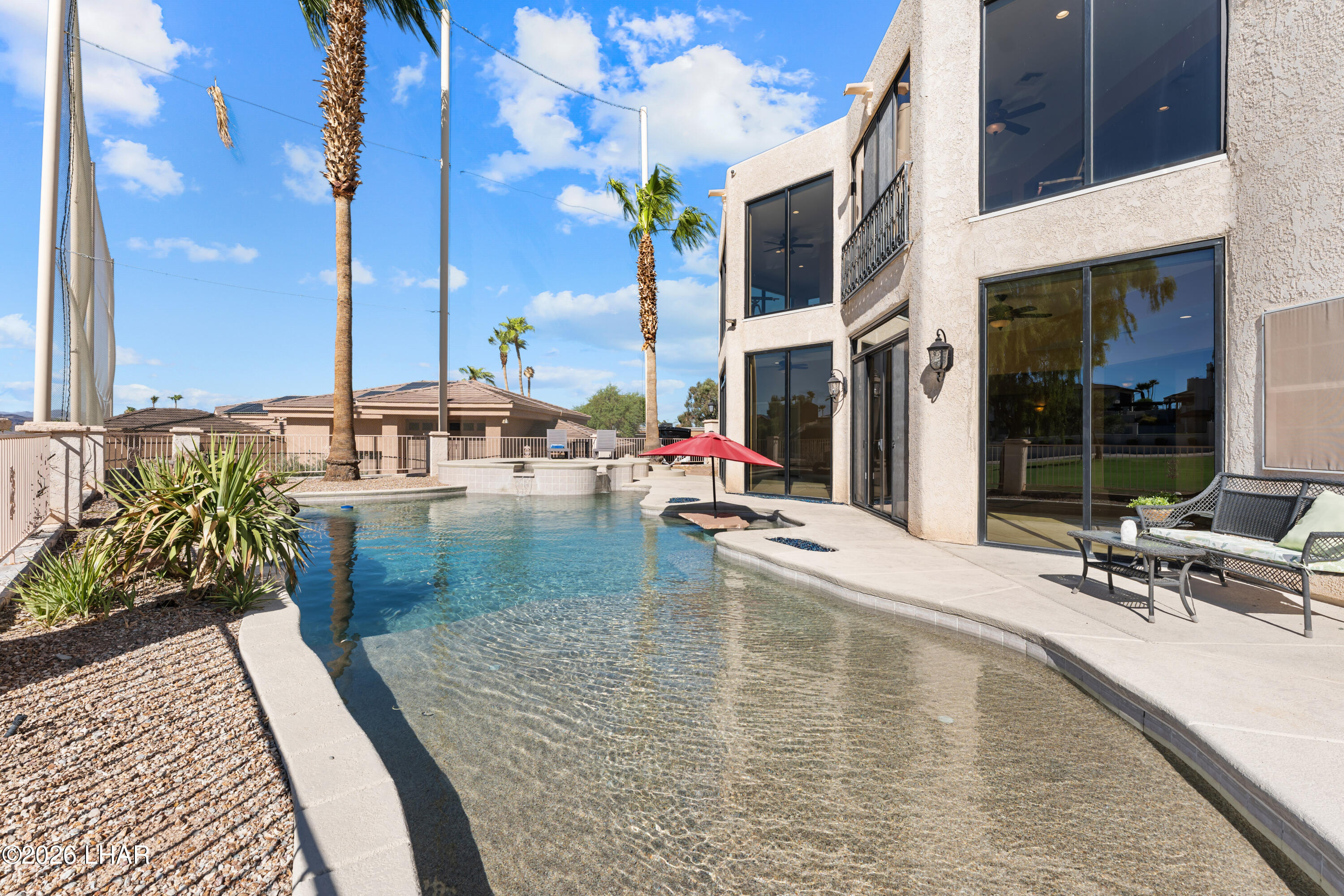 2390 Hogan Ln