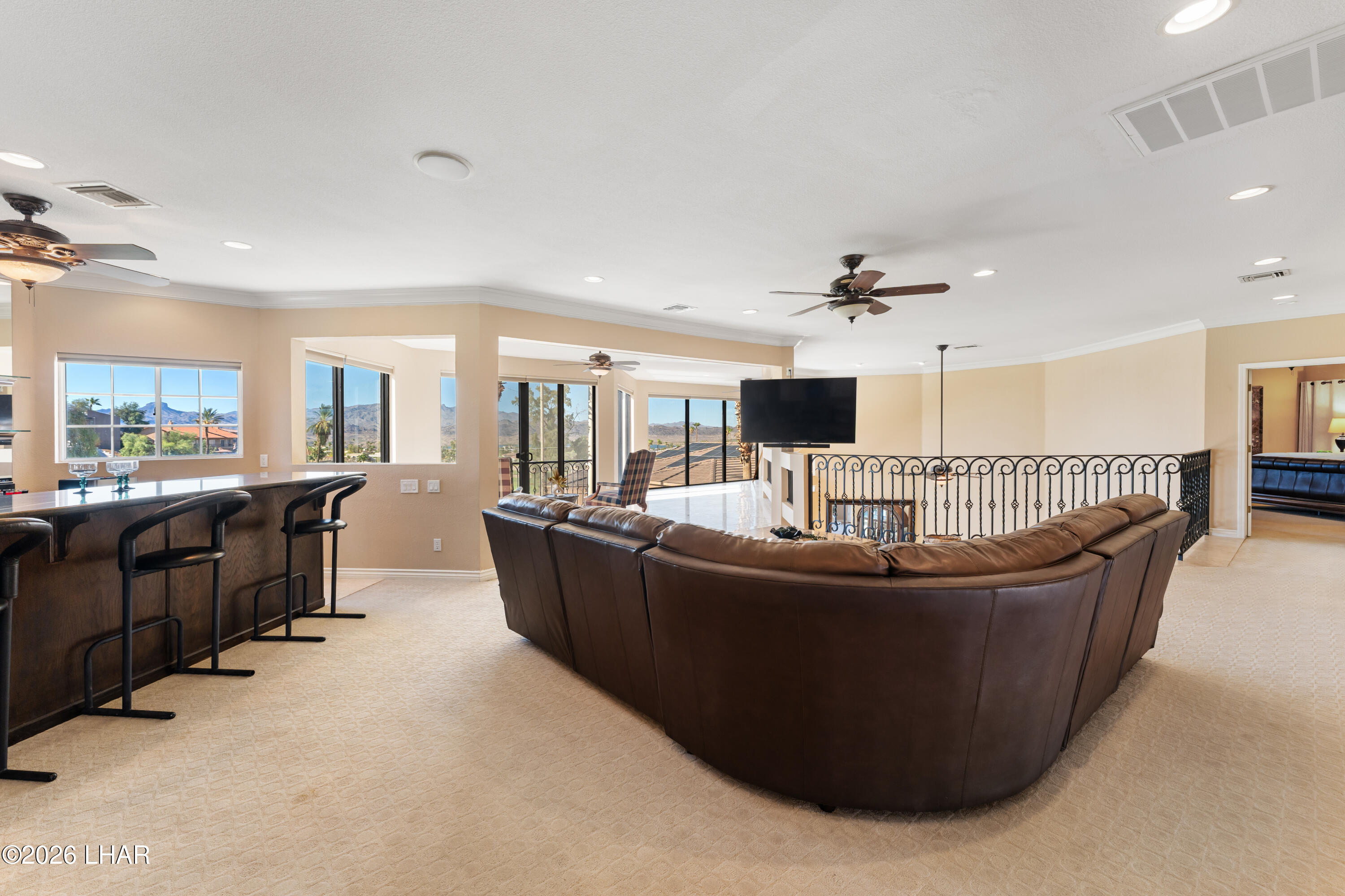 2390 Hogan Ln