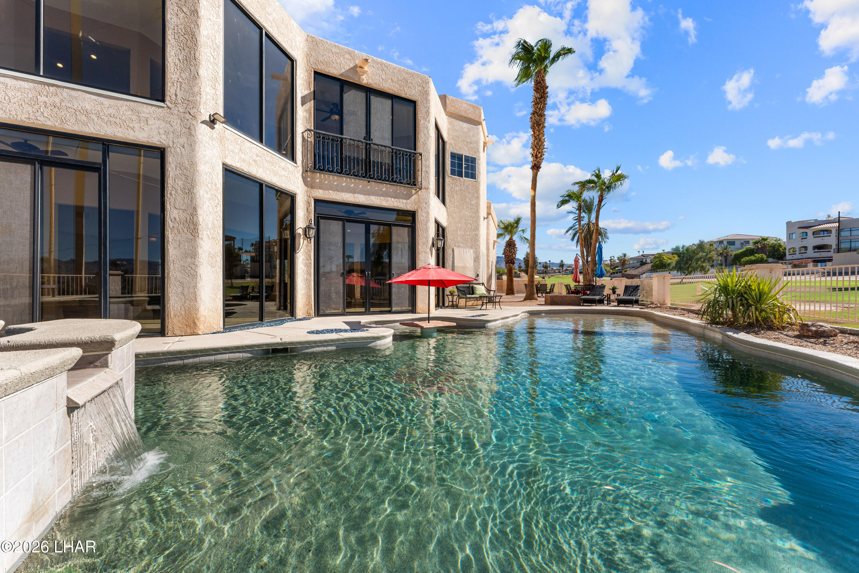 2390 Hogan Ln