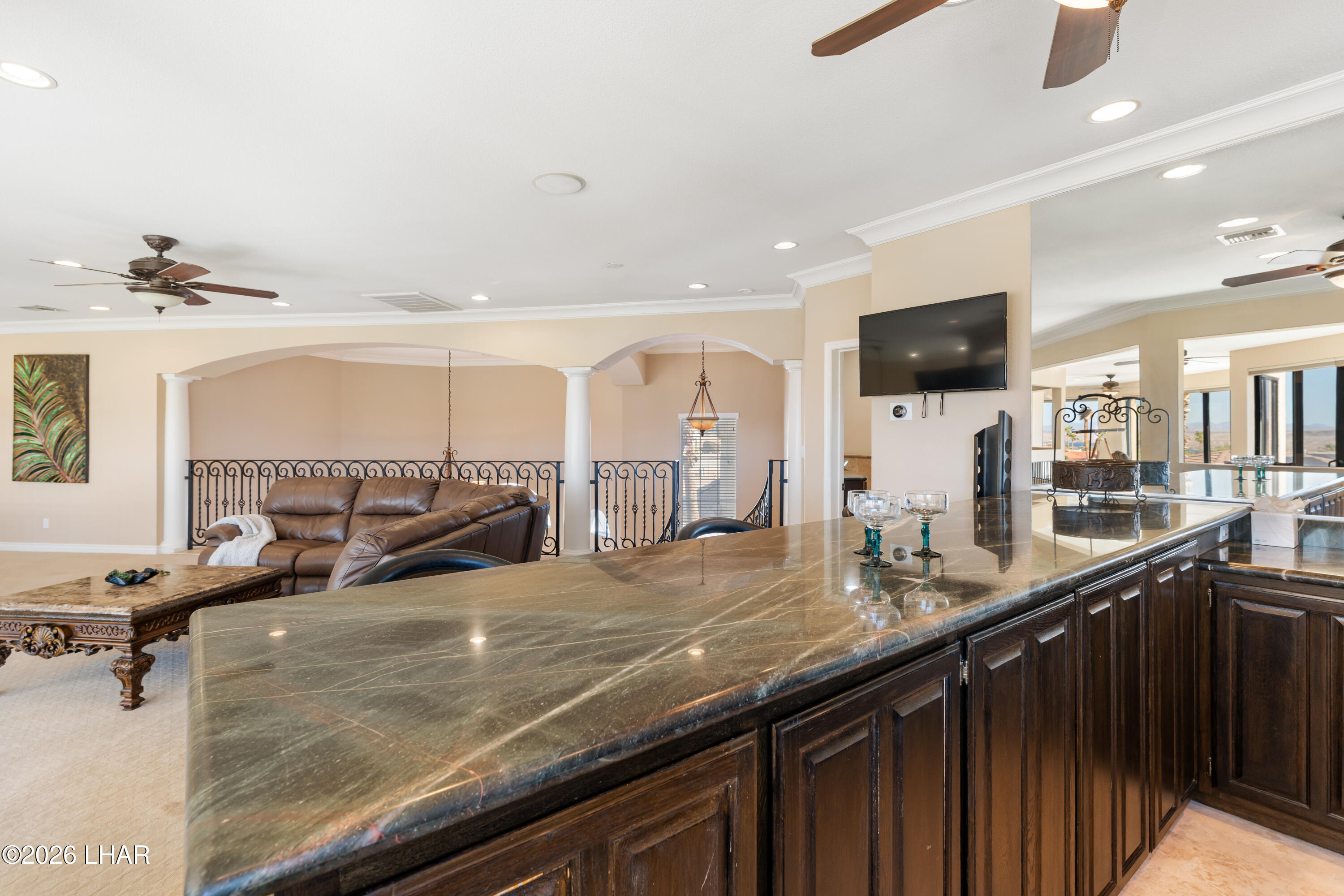 2390 Hogan Ln