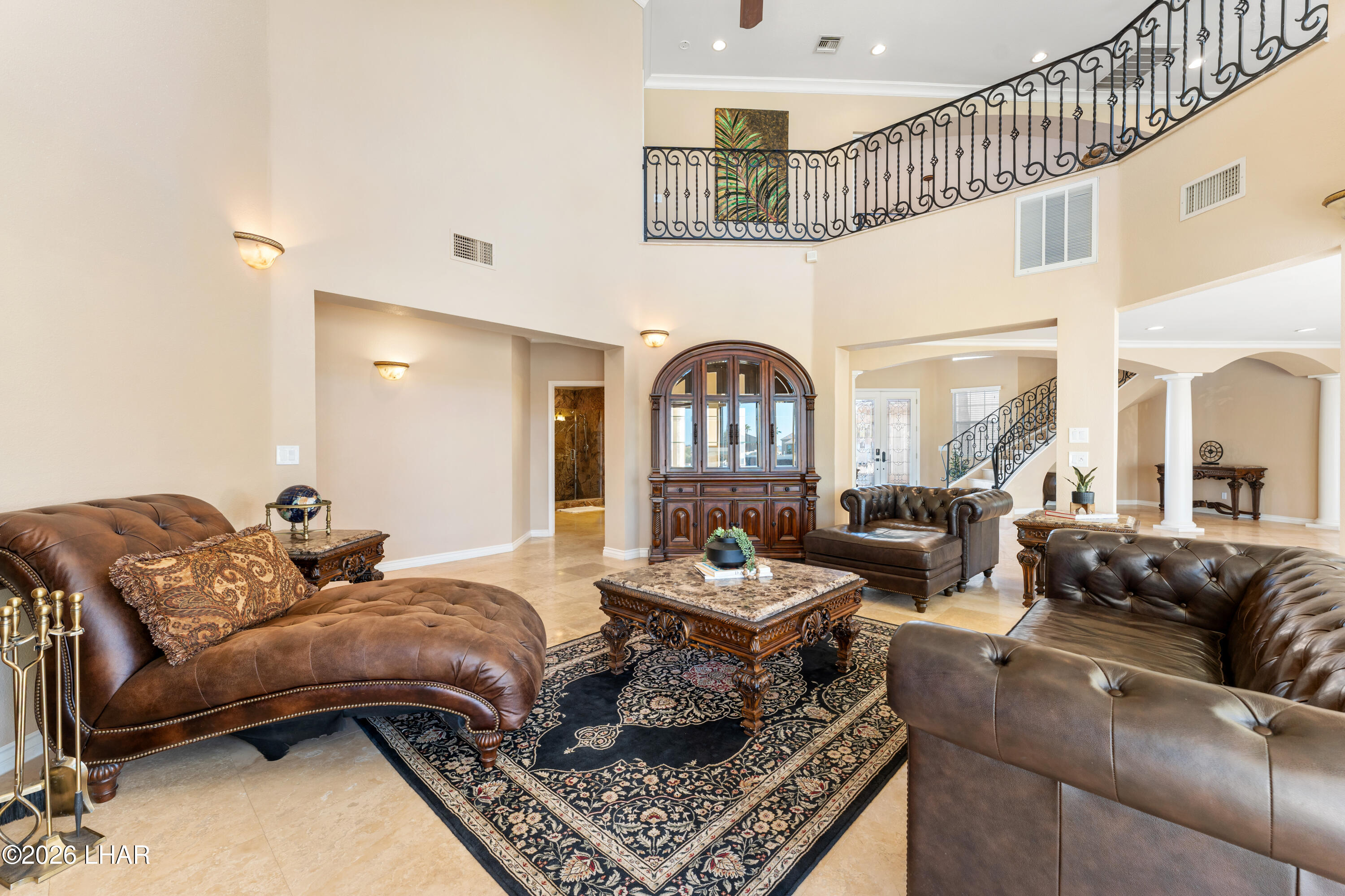 2390 Hogan Ln