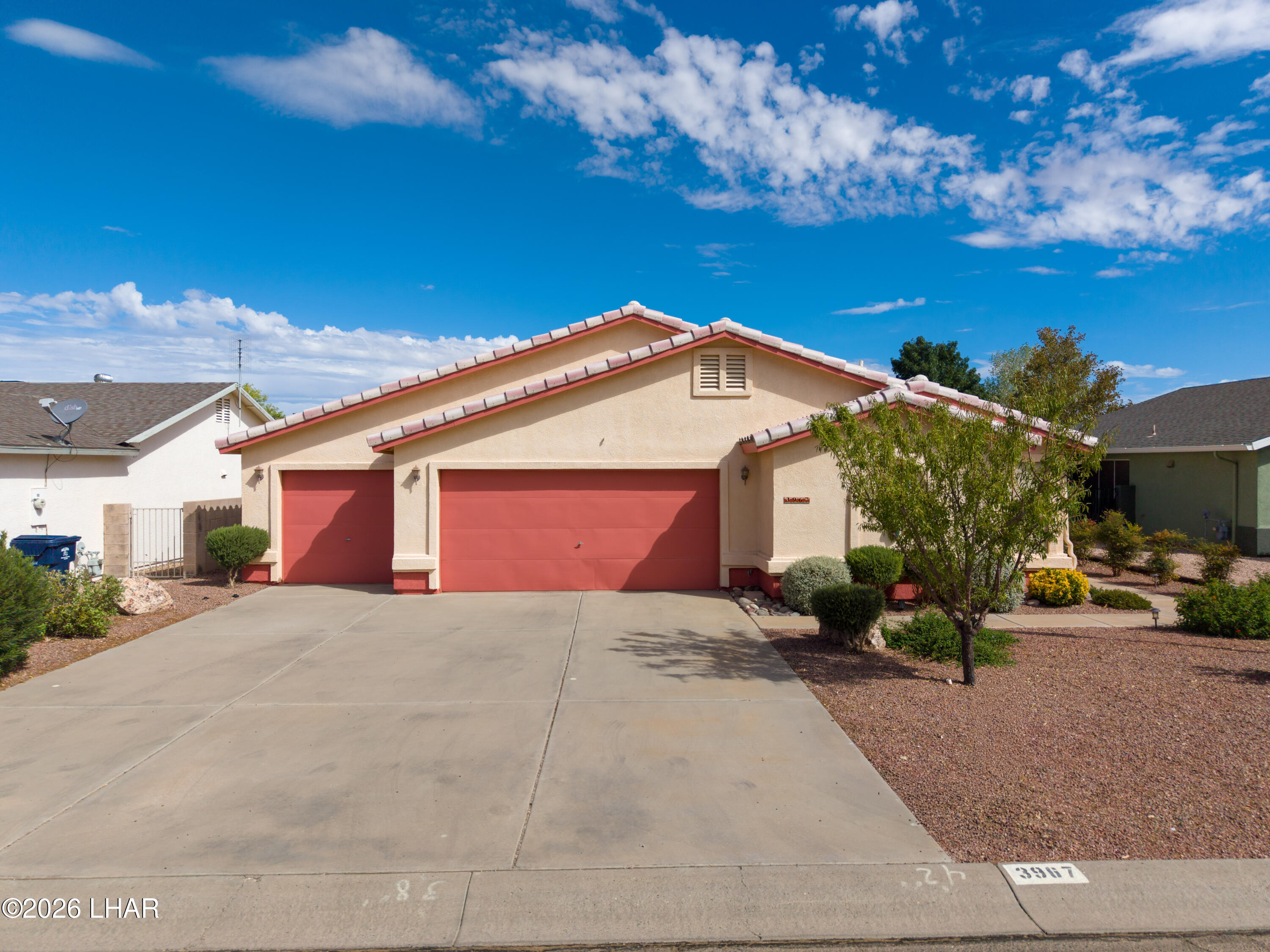 3967 E Lass Ave