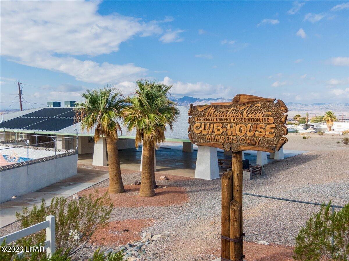 2676 Anita Ave