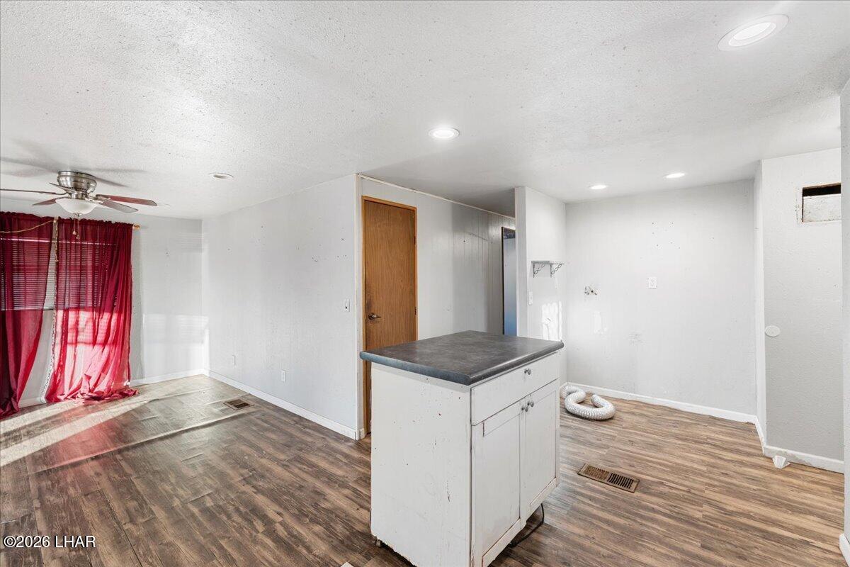 2676 Anita Ave