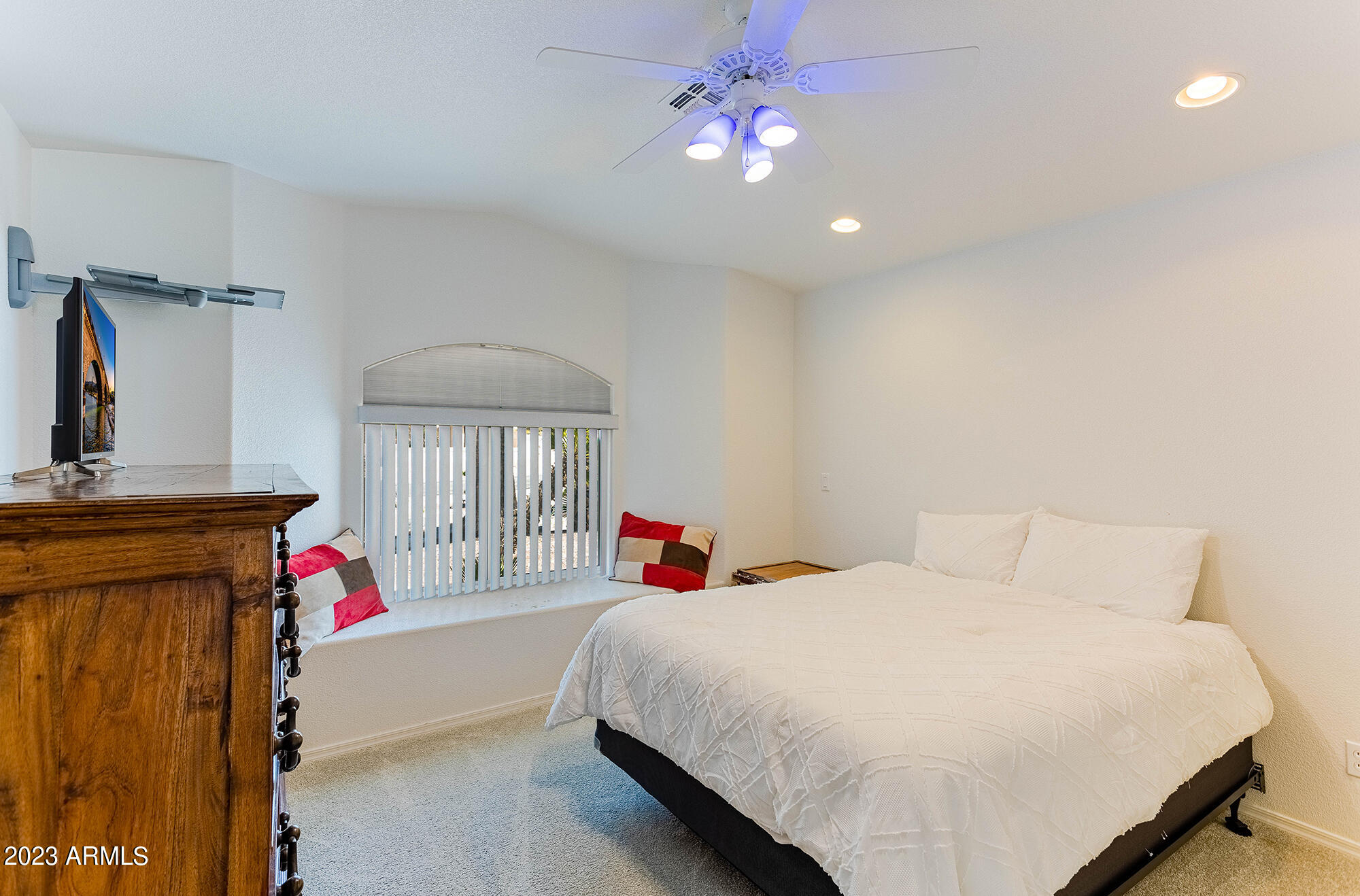 561 CAROL Lane