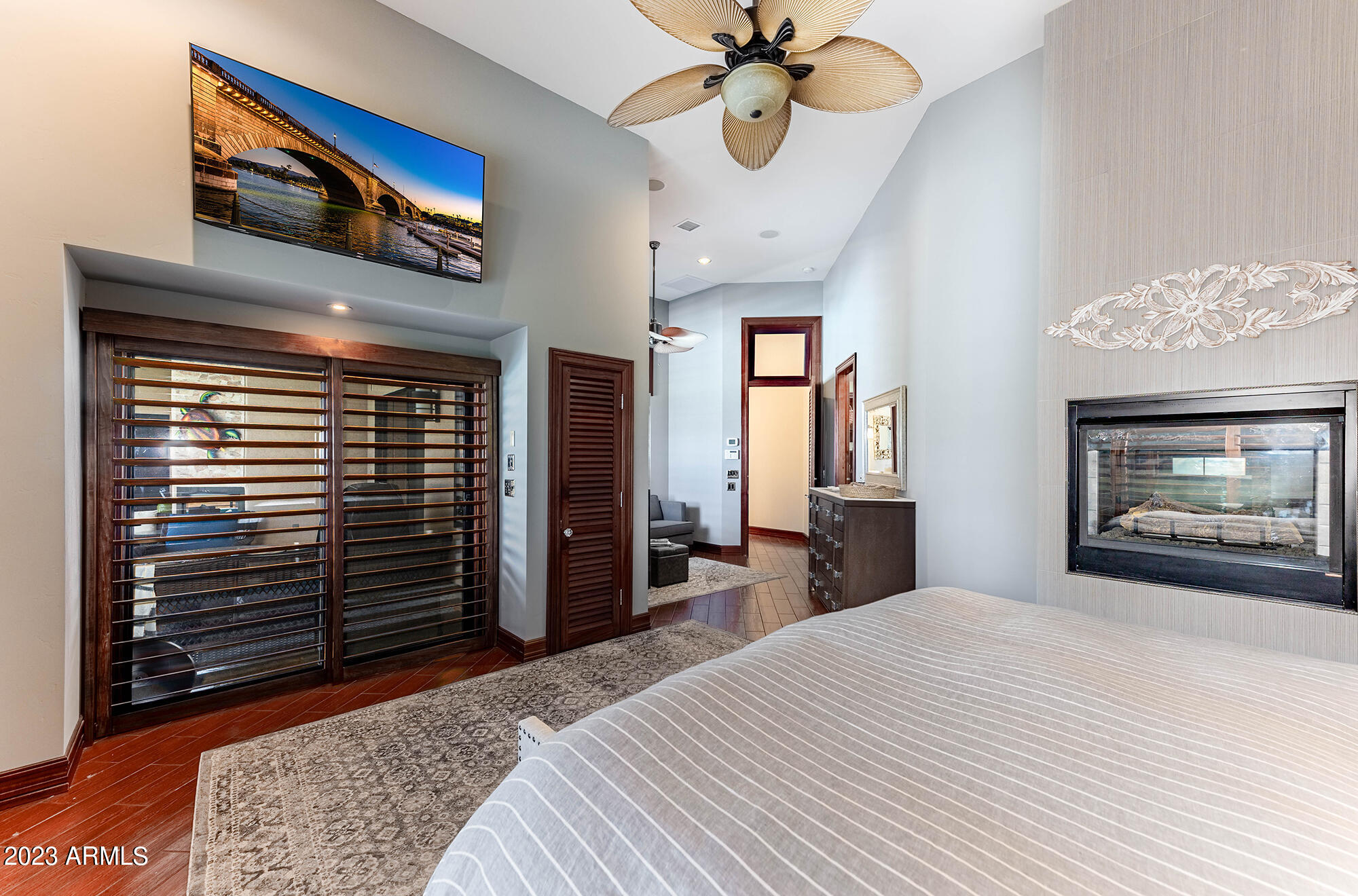 680 VIA DEL LAGO --