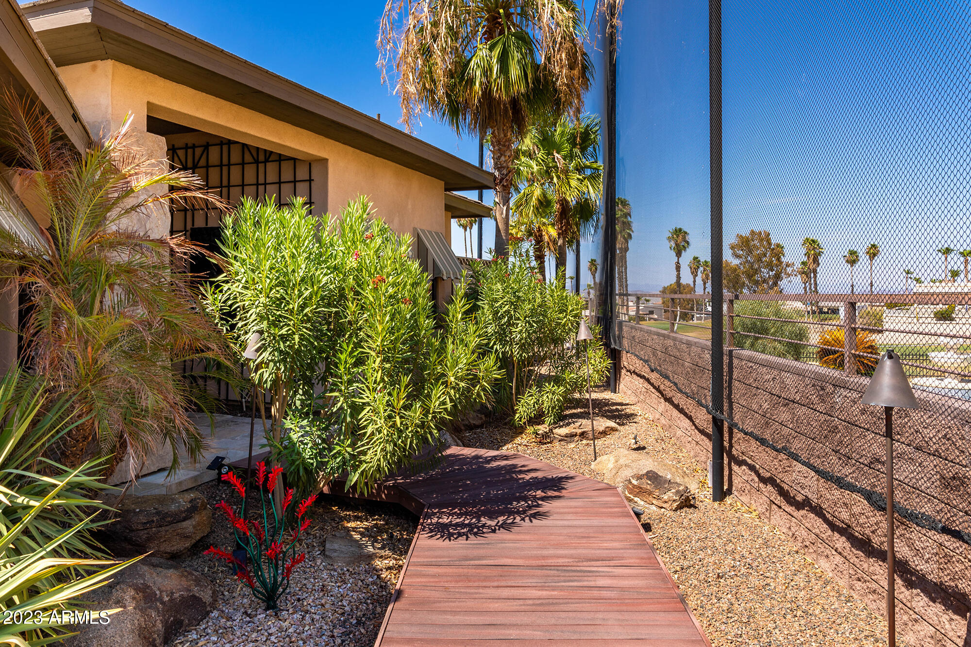 680 VIA DEL LAGO --