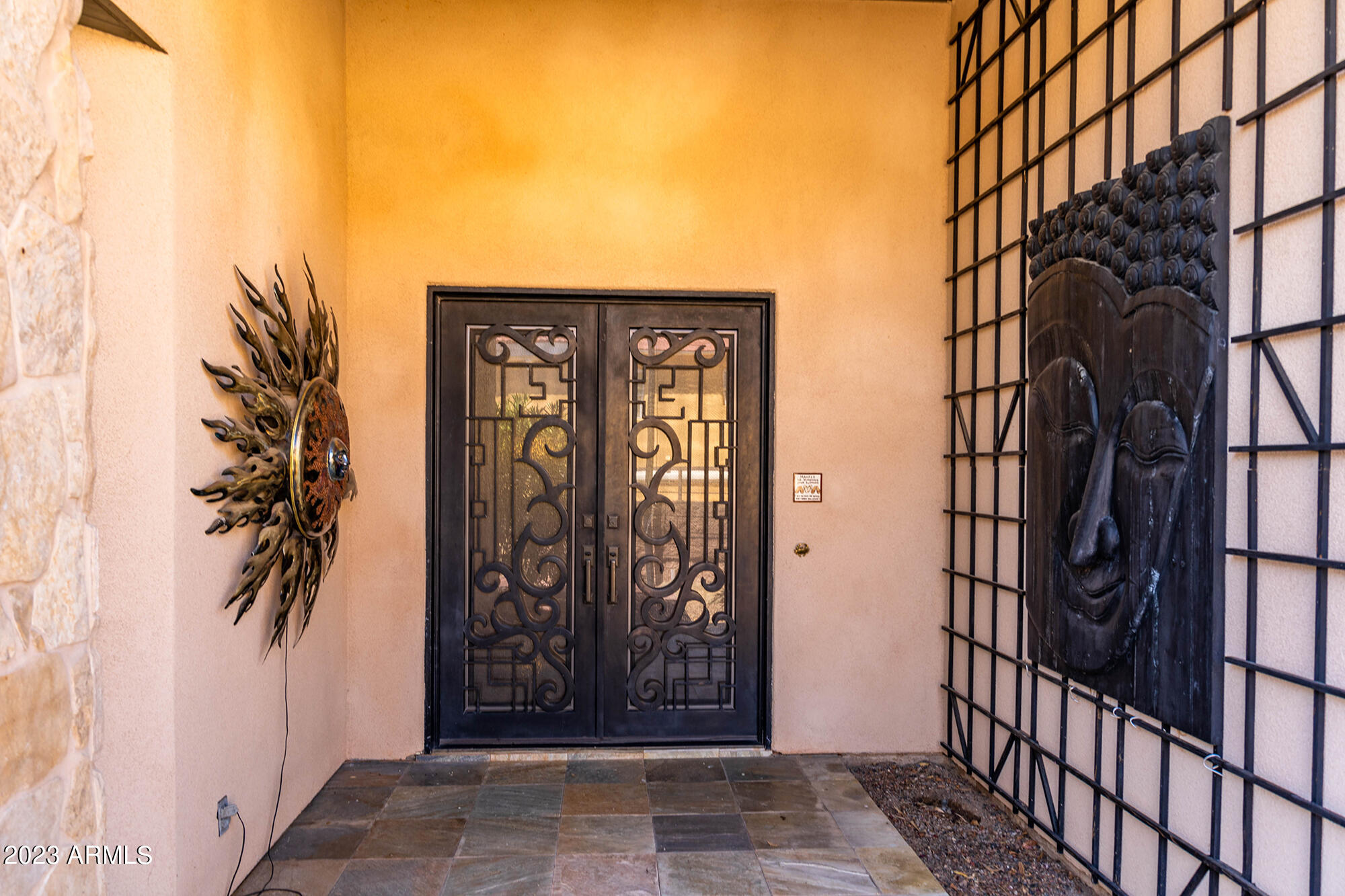 680 VIA DEL LAGO --