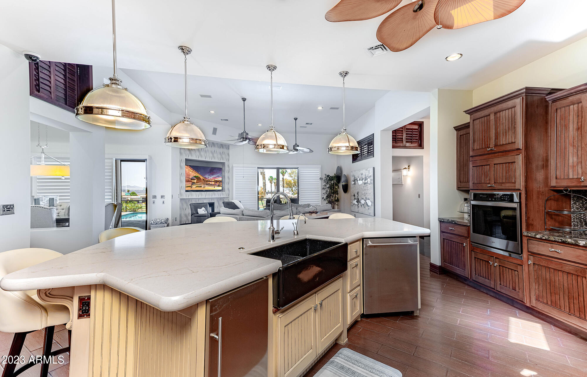 680 VIA DEL LAGO --