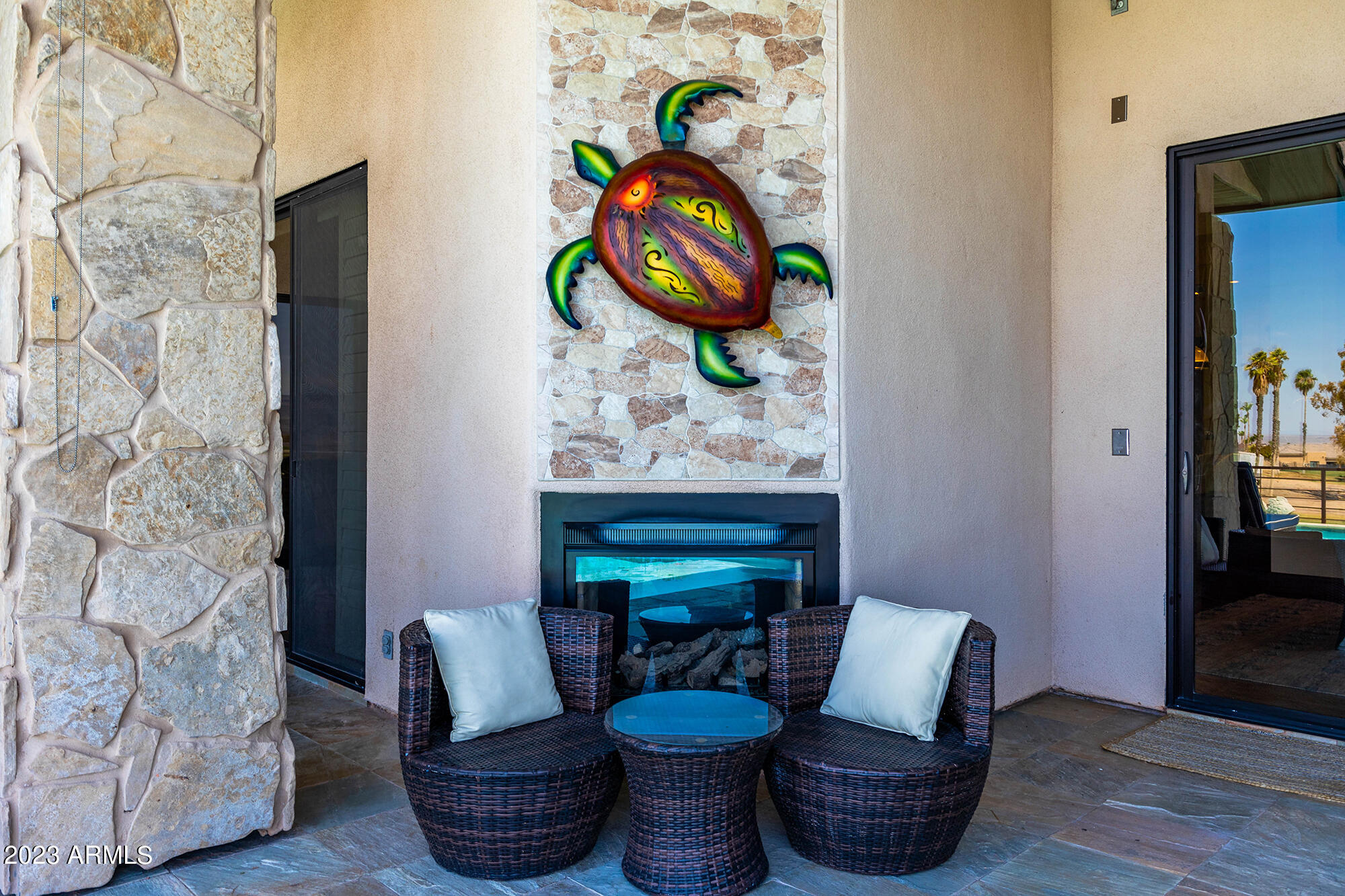 680 VIA DEL LAGO --