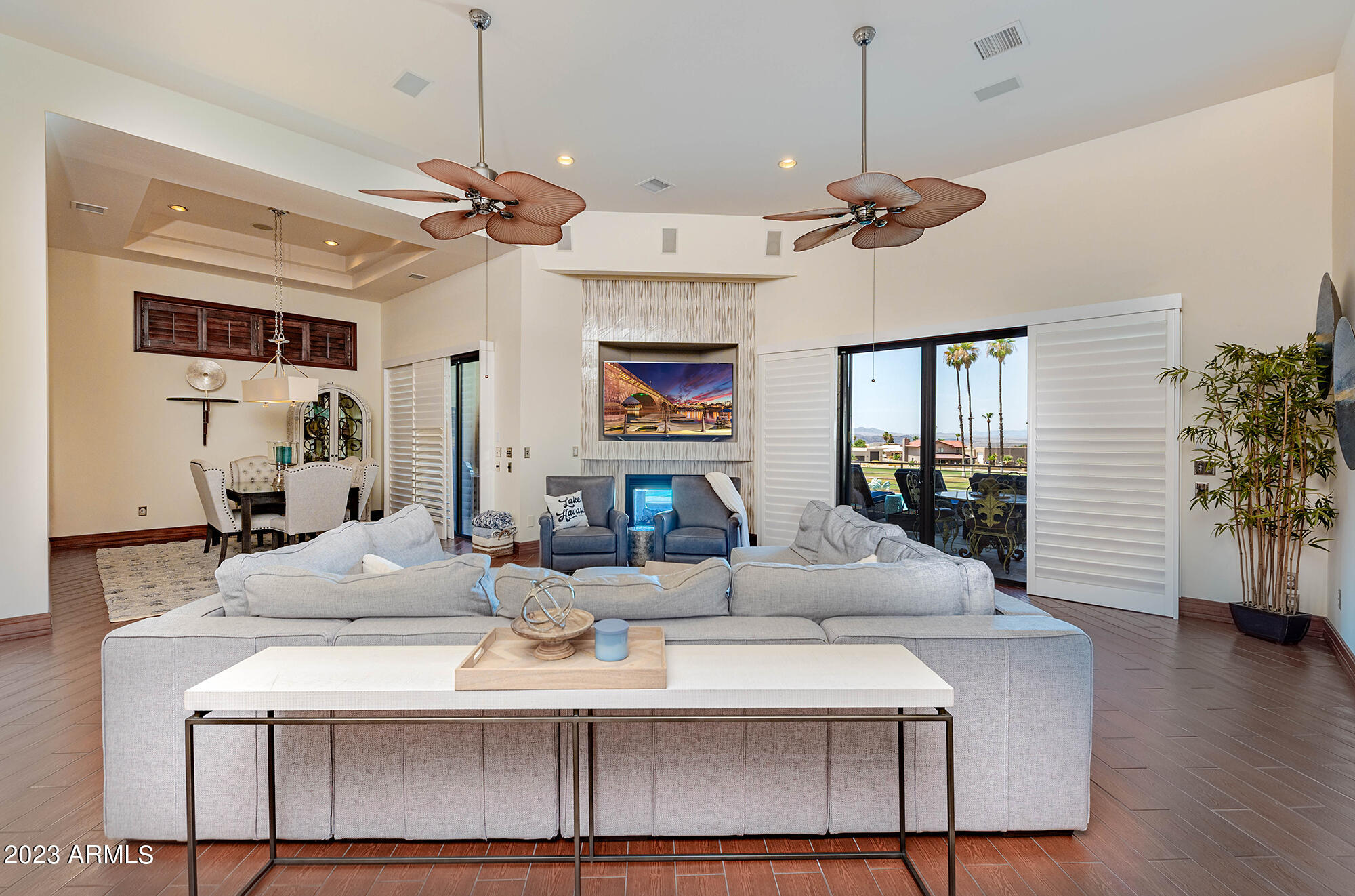 680 VIA DEL LAGO --