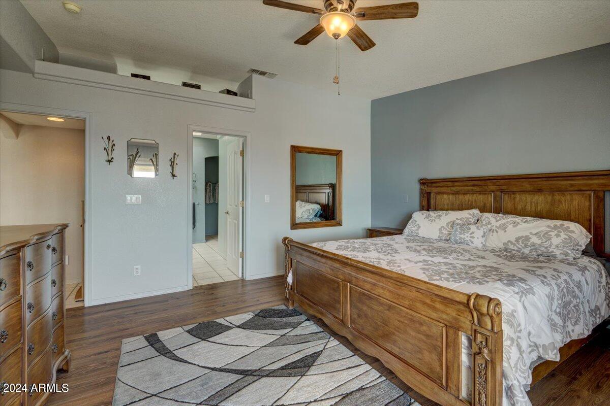 3671 TARPON Plaza