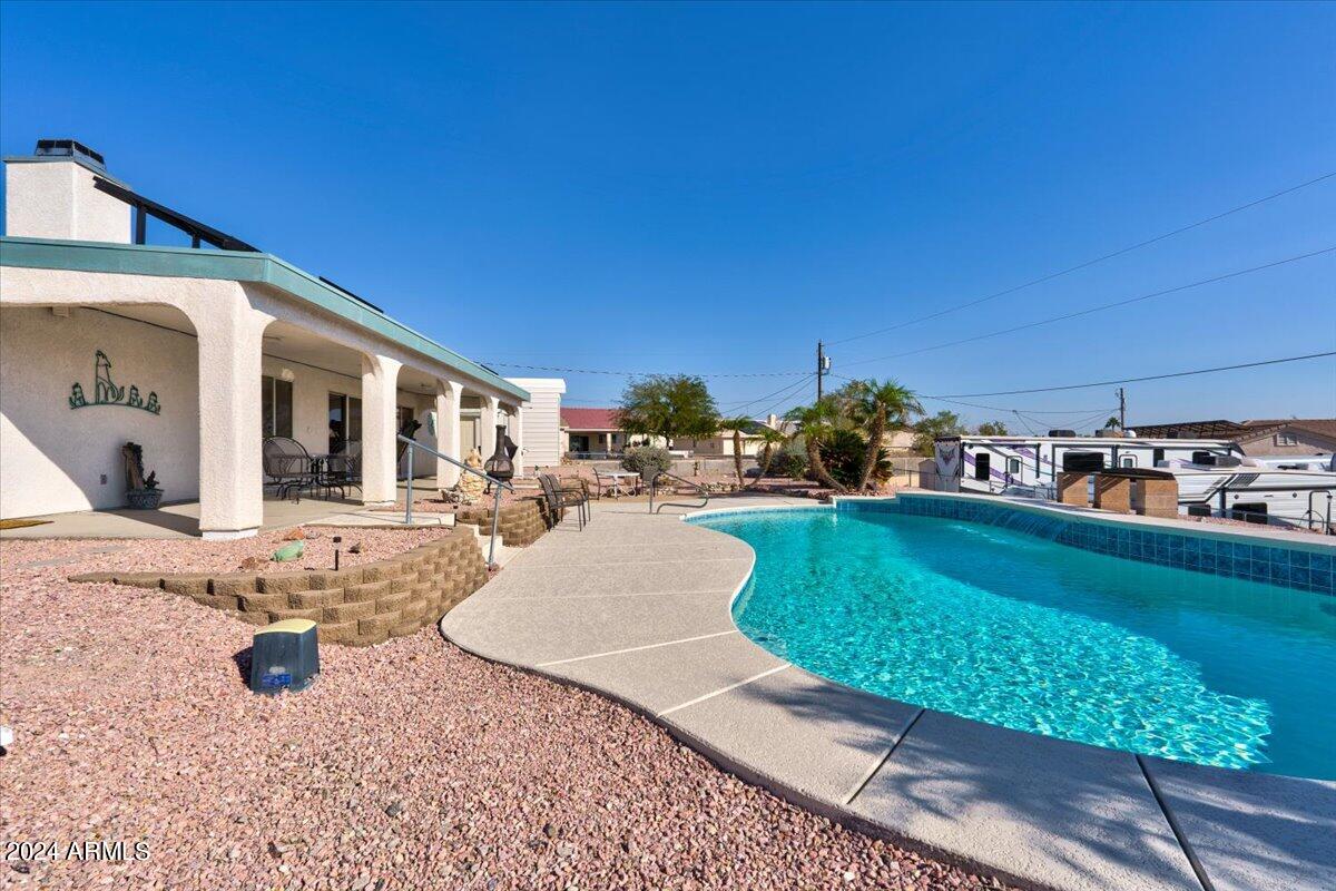 3671 TARPON Plaza