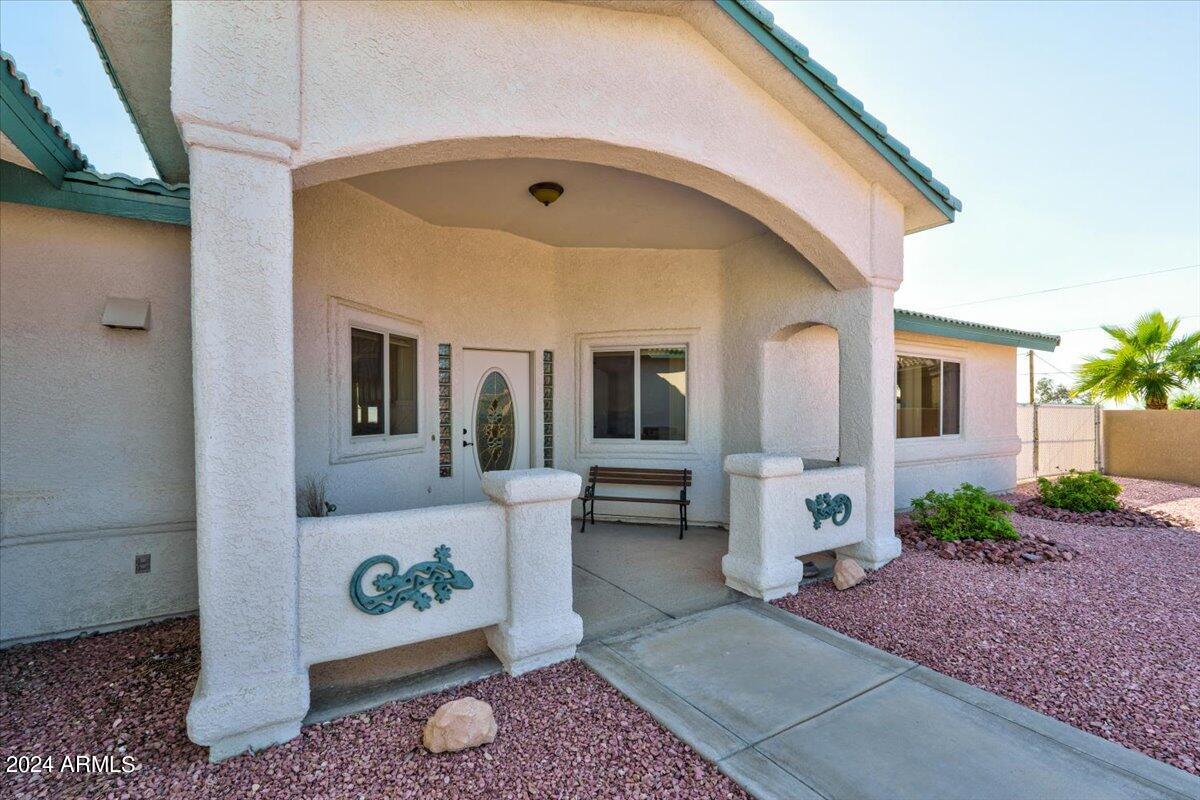 3671 TARPON Plaza