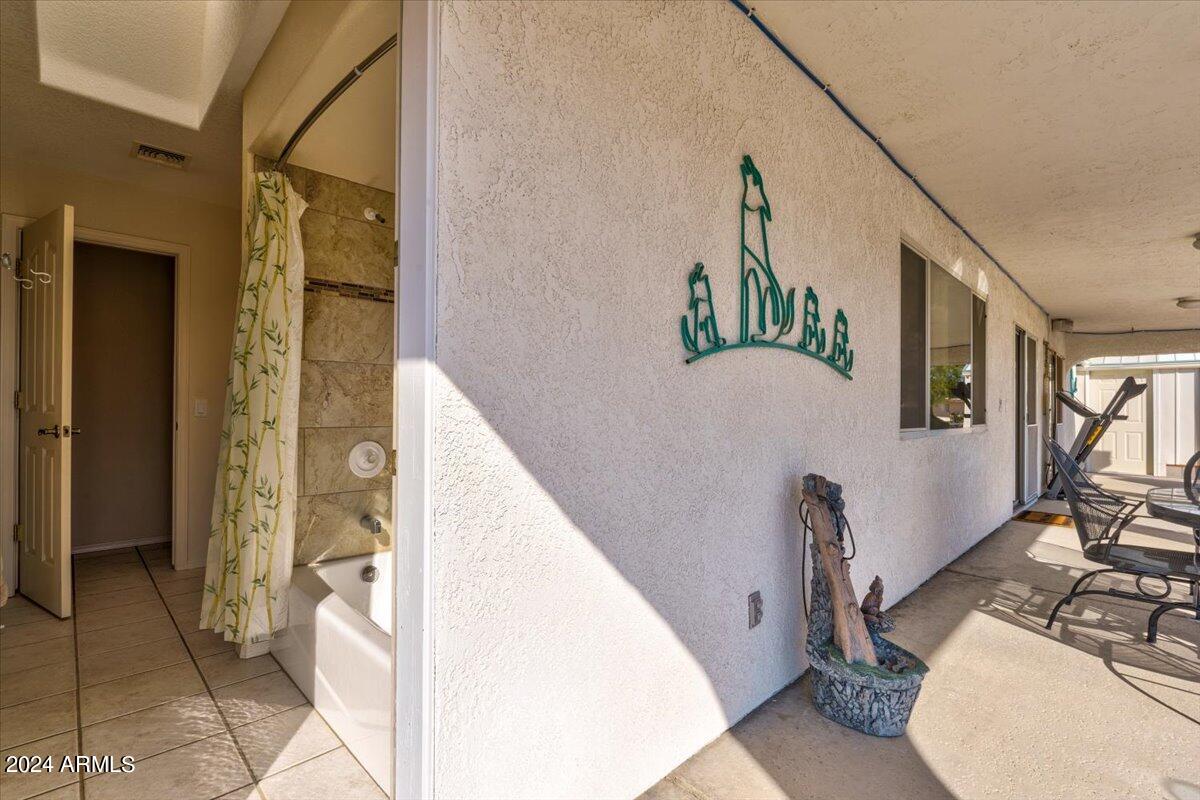 3671 TARPON Plaza