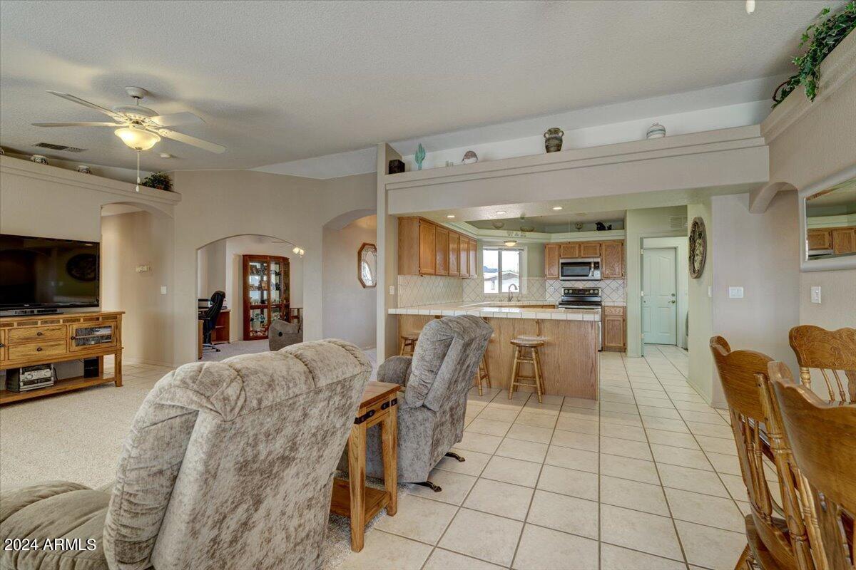 3671 TARPON Plaza