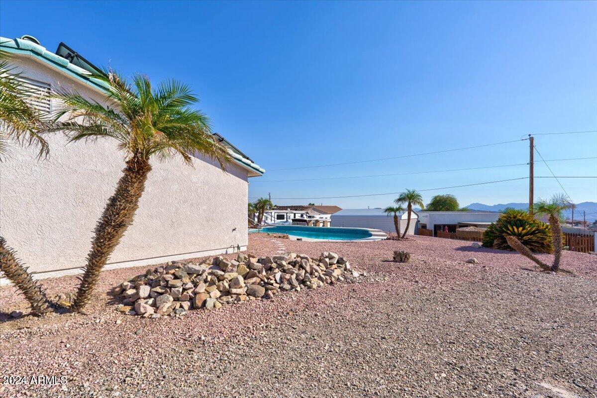 3671 TARPON Plaza