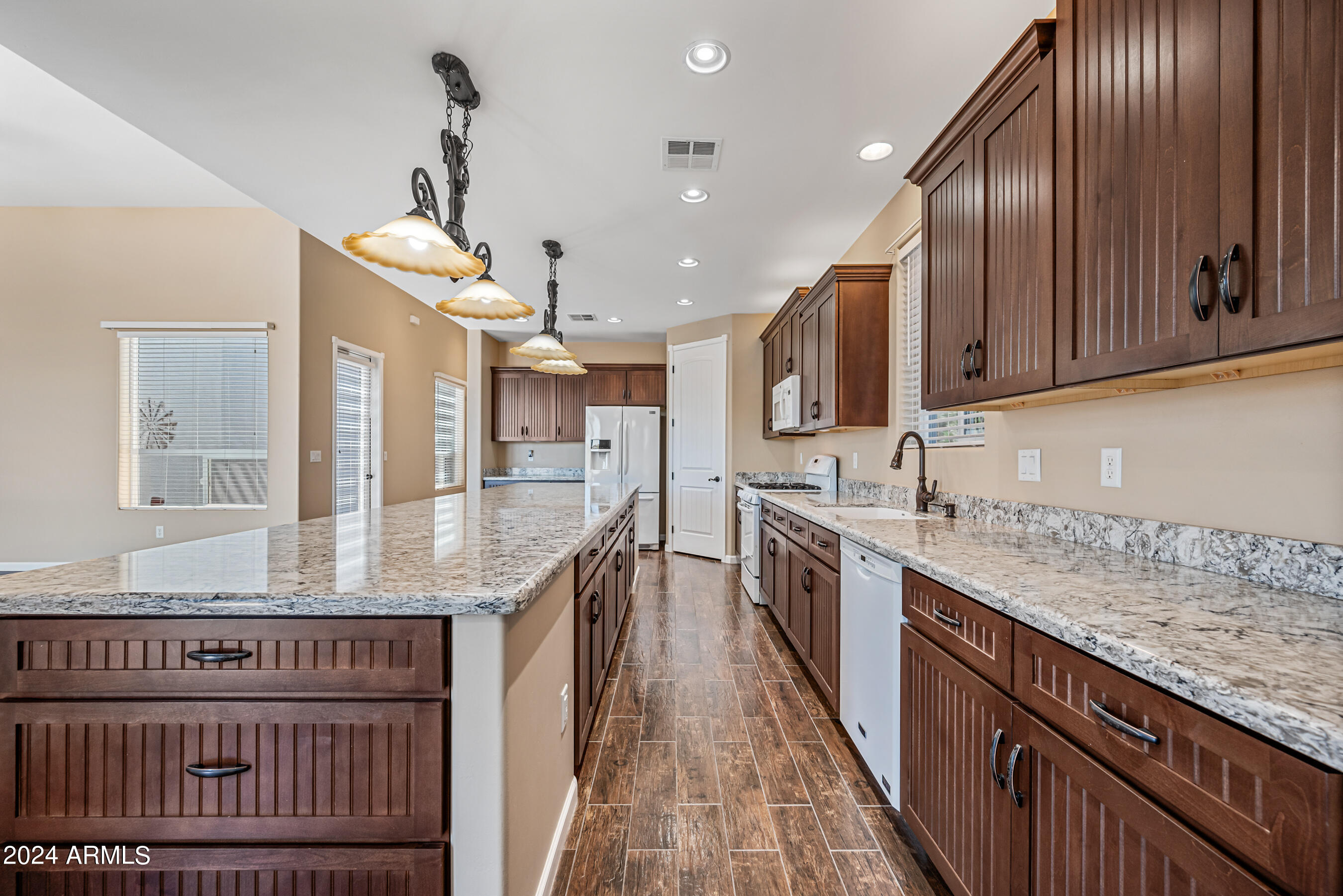 180 E AMARANTH Drive