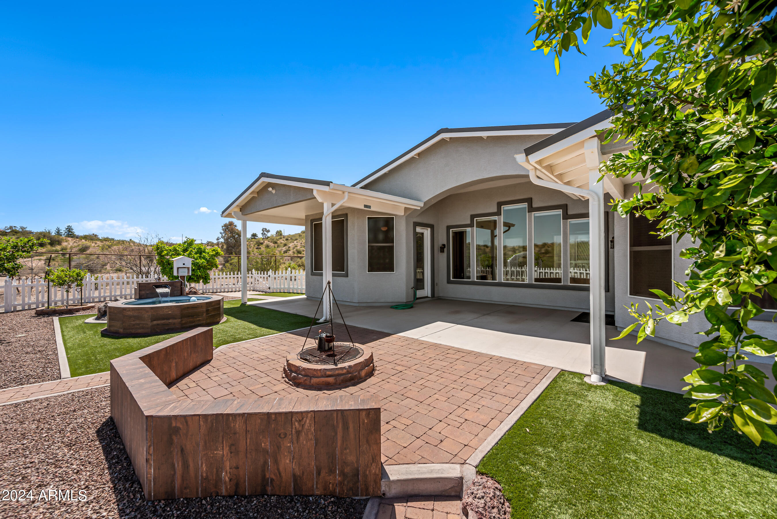 180 E AMARANTH Drive