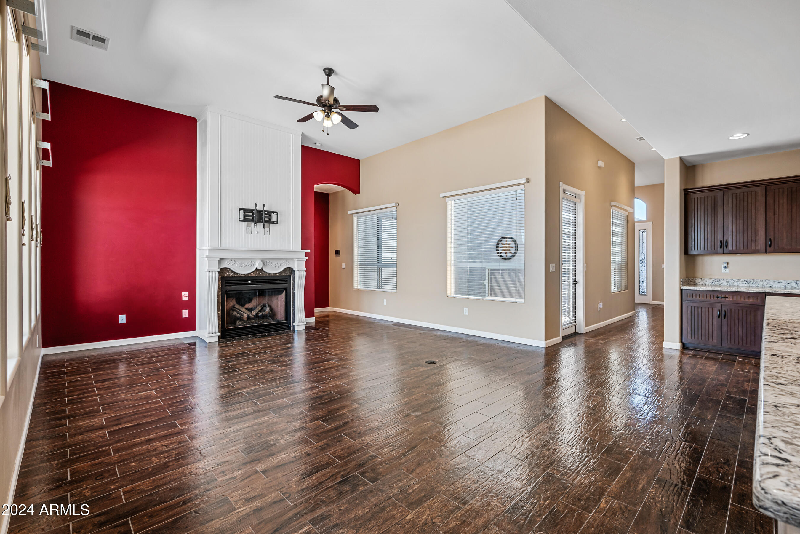 180 E AMARANTH Drive