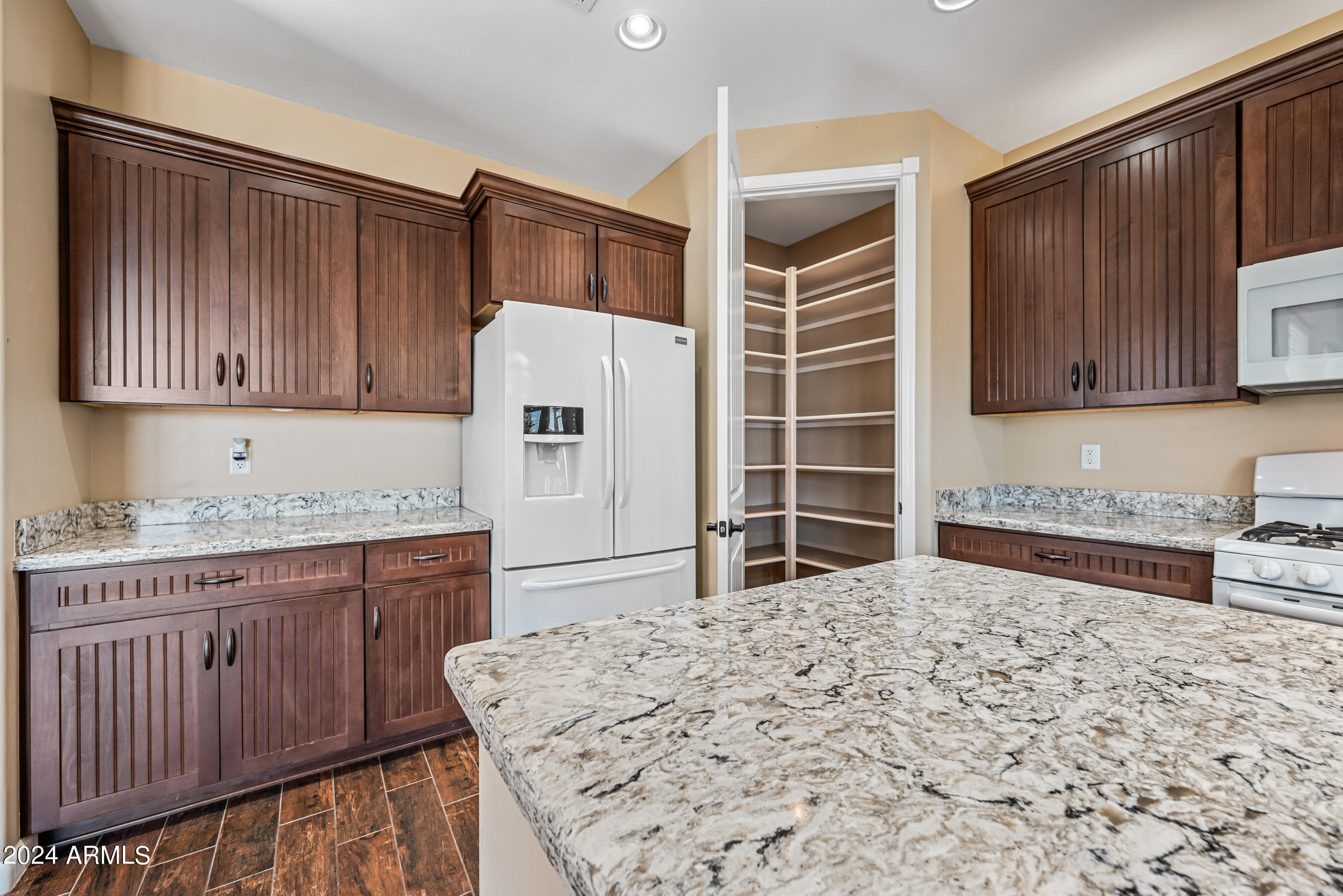 180 E AMARANTH Drive
