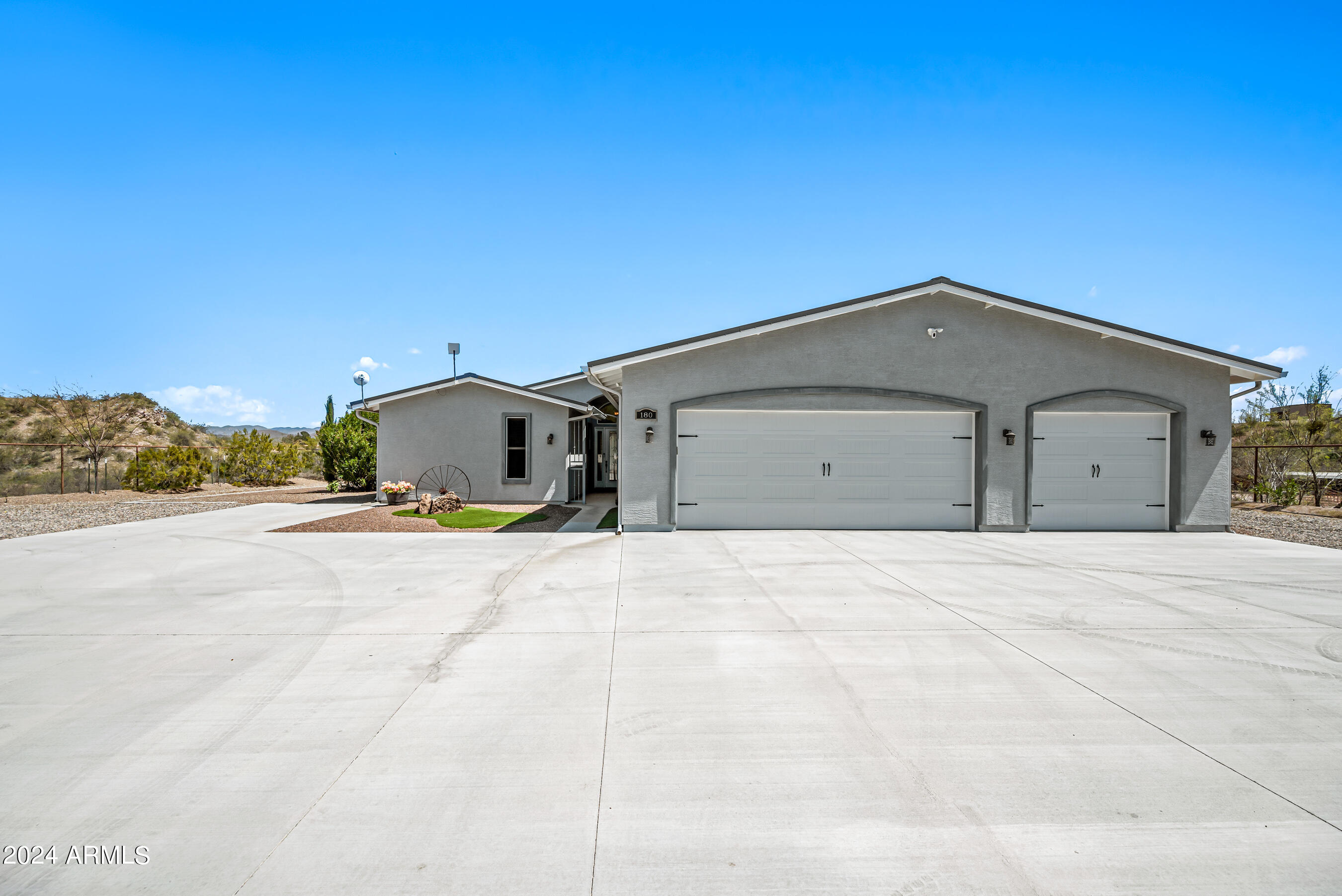 180 E AMARANTH Drive