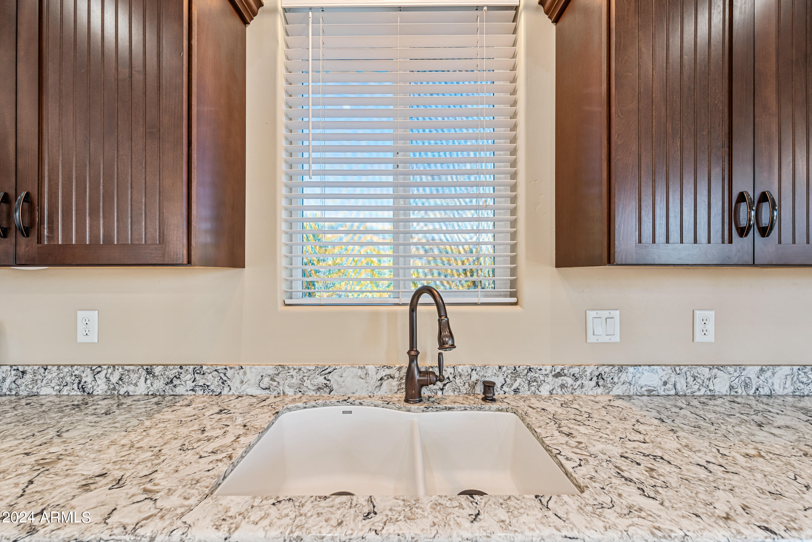 180 E AMARANTH Drive