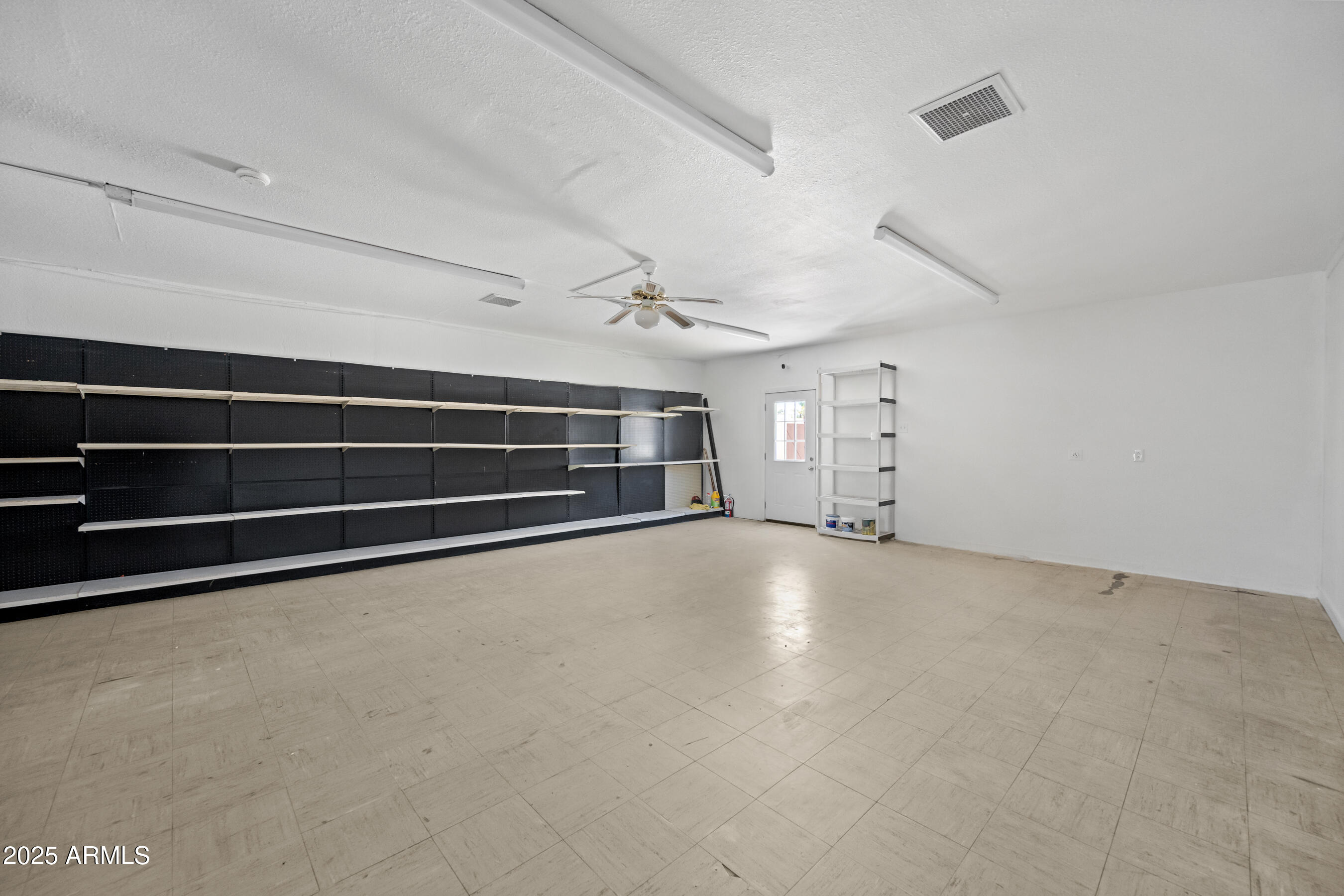 10 N WASHINGTON Street