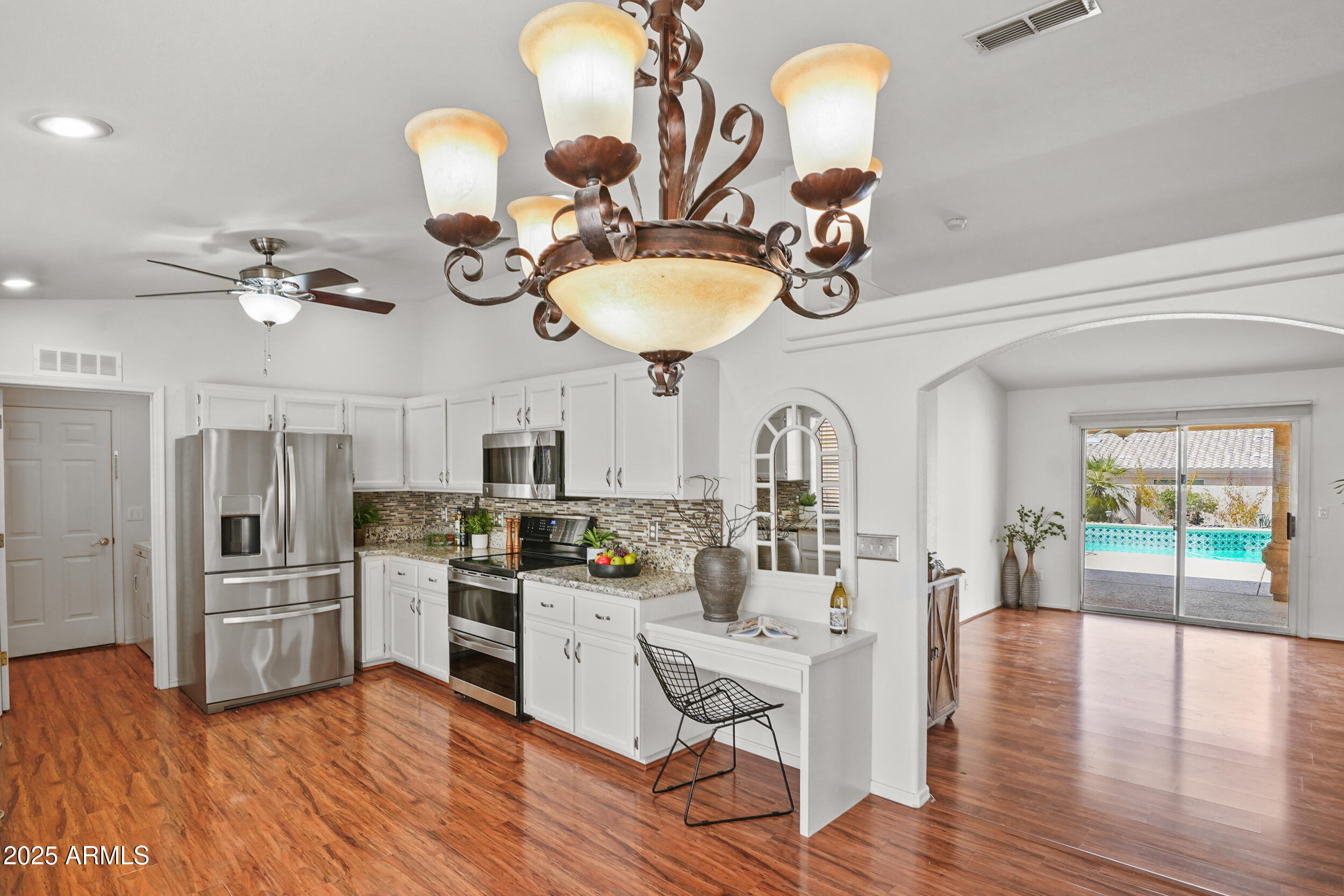 2921 CUMBERLAND Drive