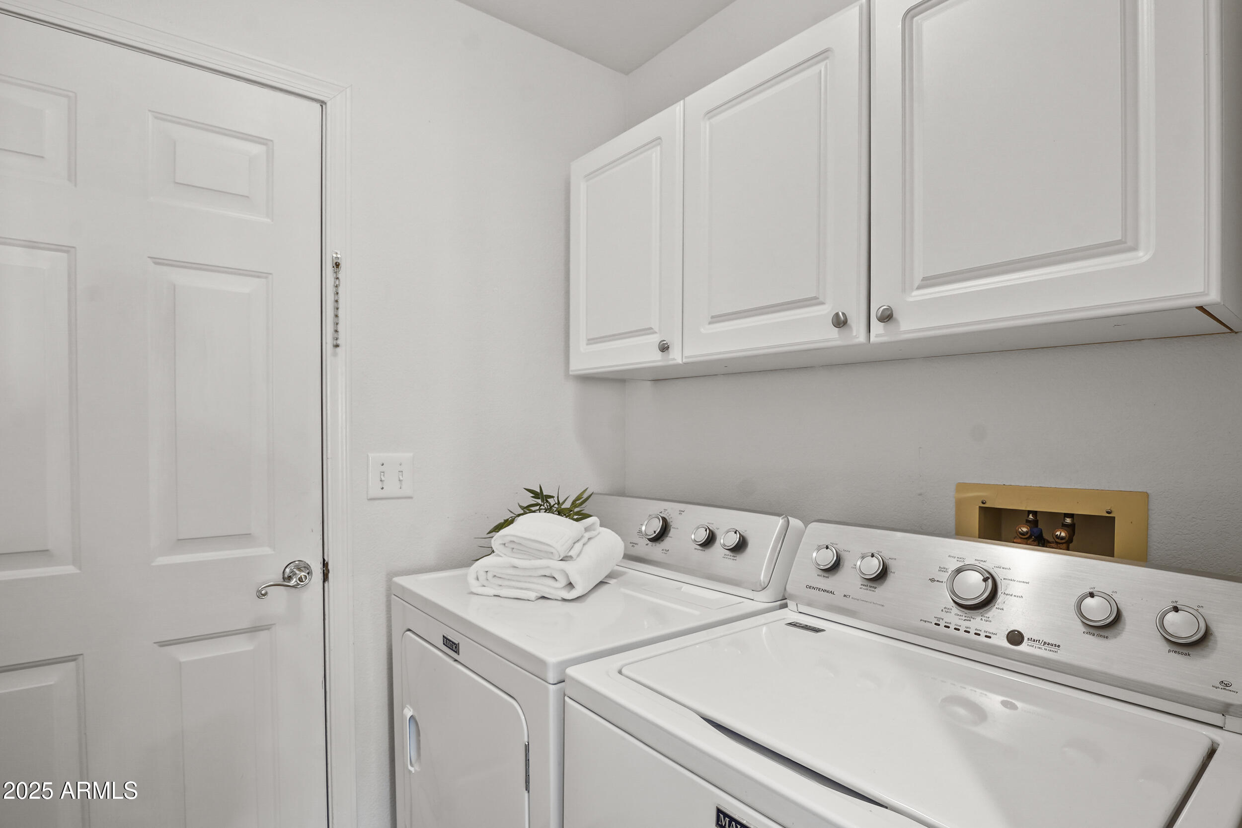 2921 CUMBERLAND Drive