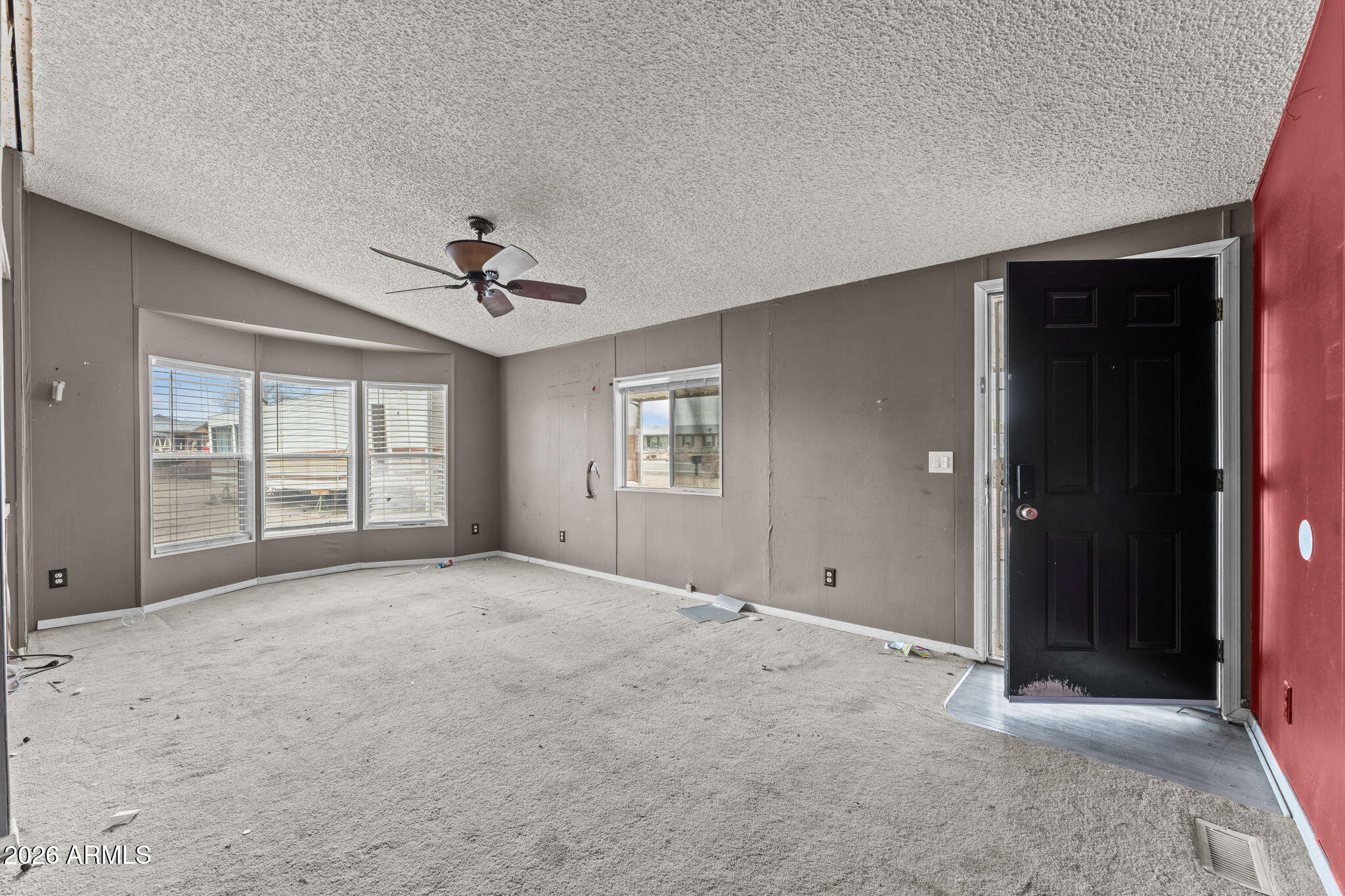 865 W MOUNTAIN VIEW Lane