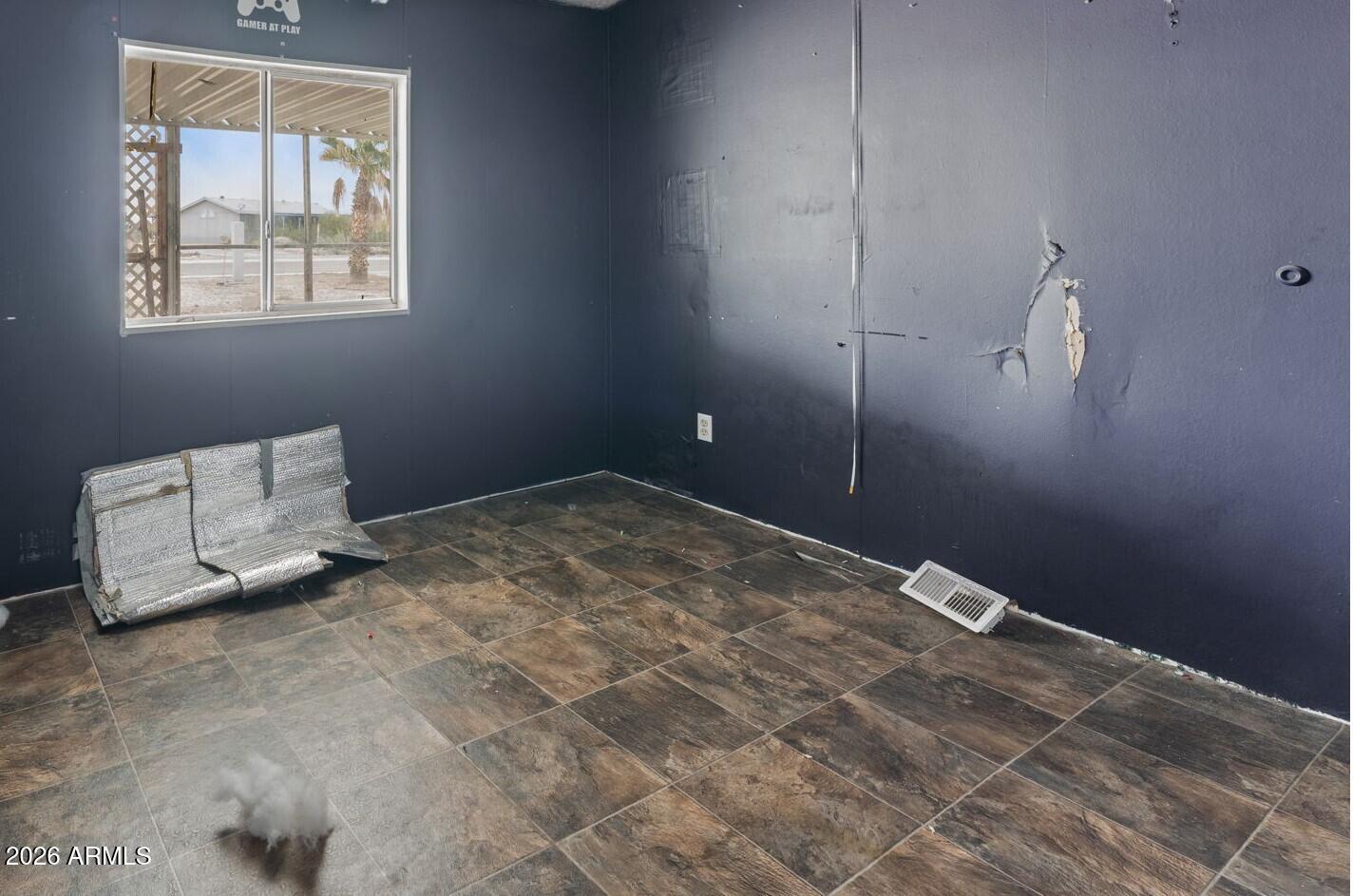 865 W MOUNTAIN VIEW Lane