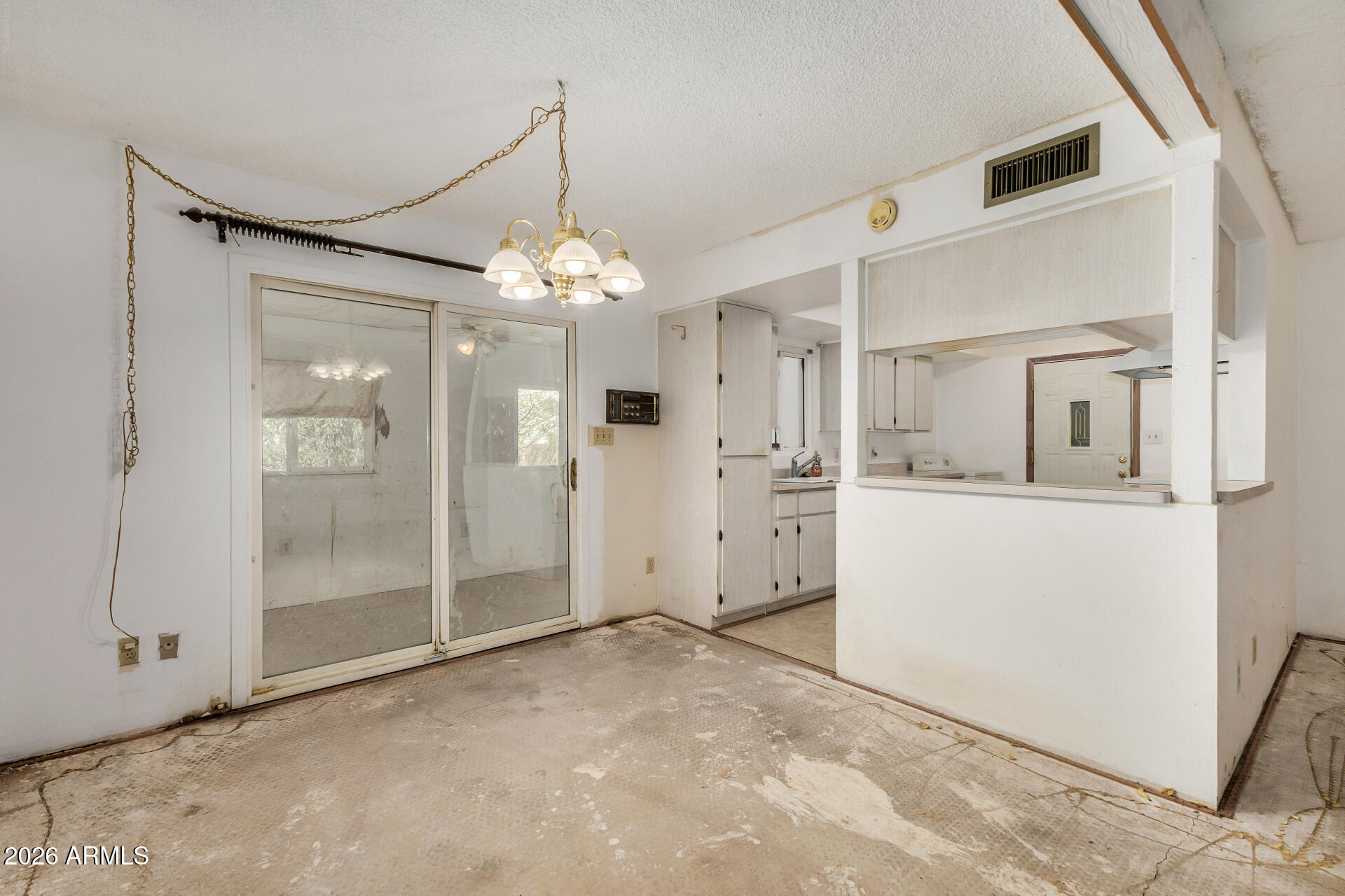 9347 E SUN LAKES Boulevard N