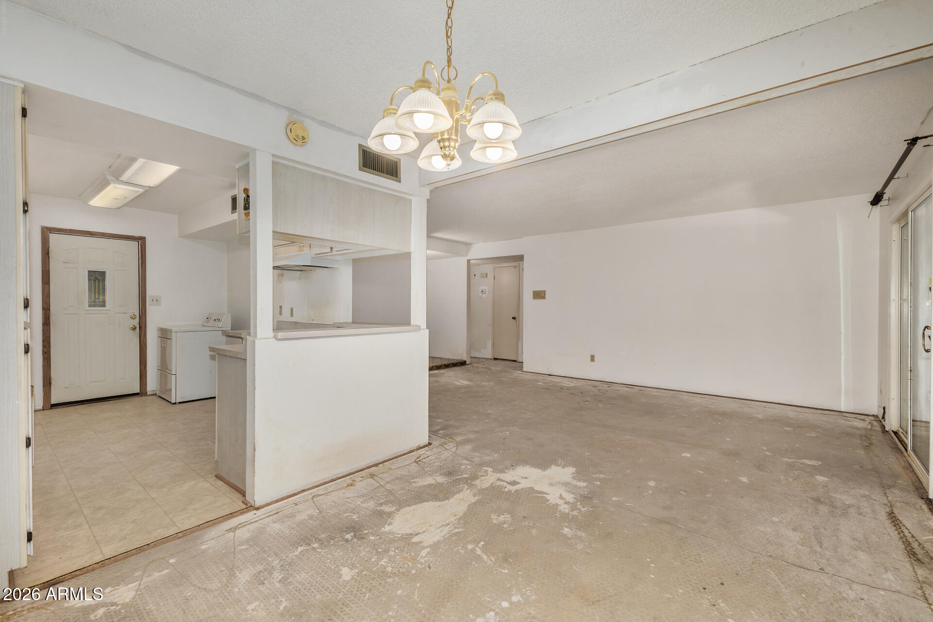 9347 E SUN LAKES Boulevard N