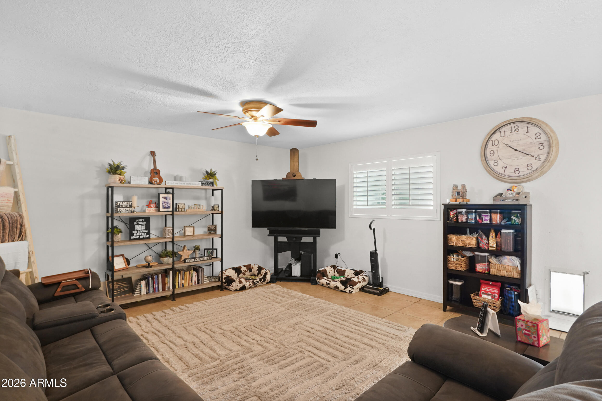 660 HAGEN Drive