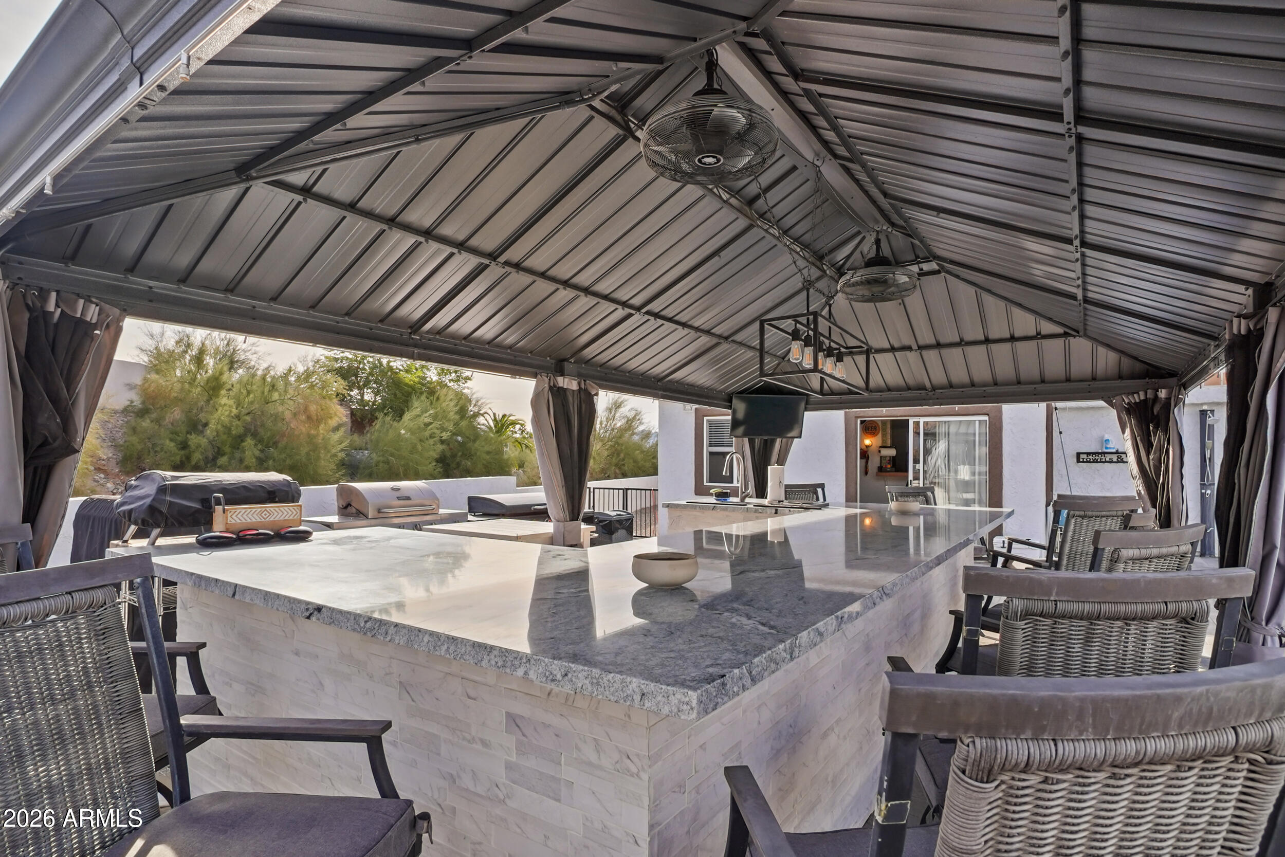 660 HAGEN Drive