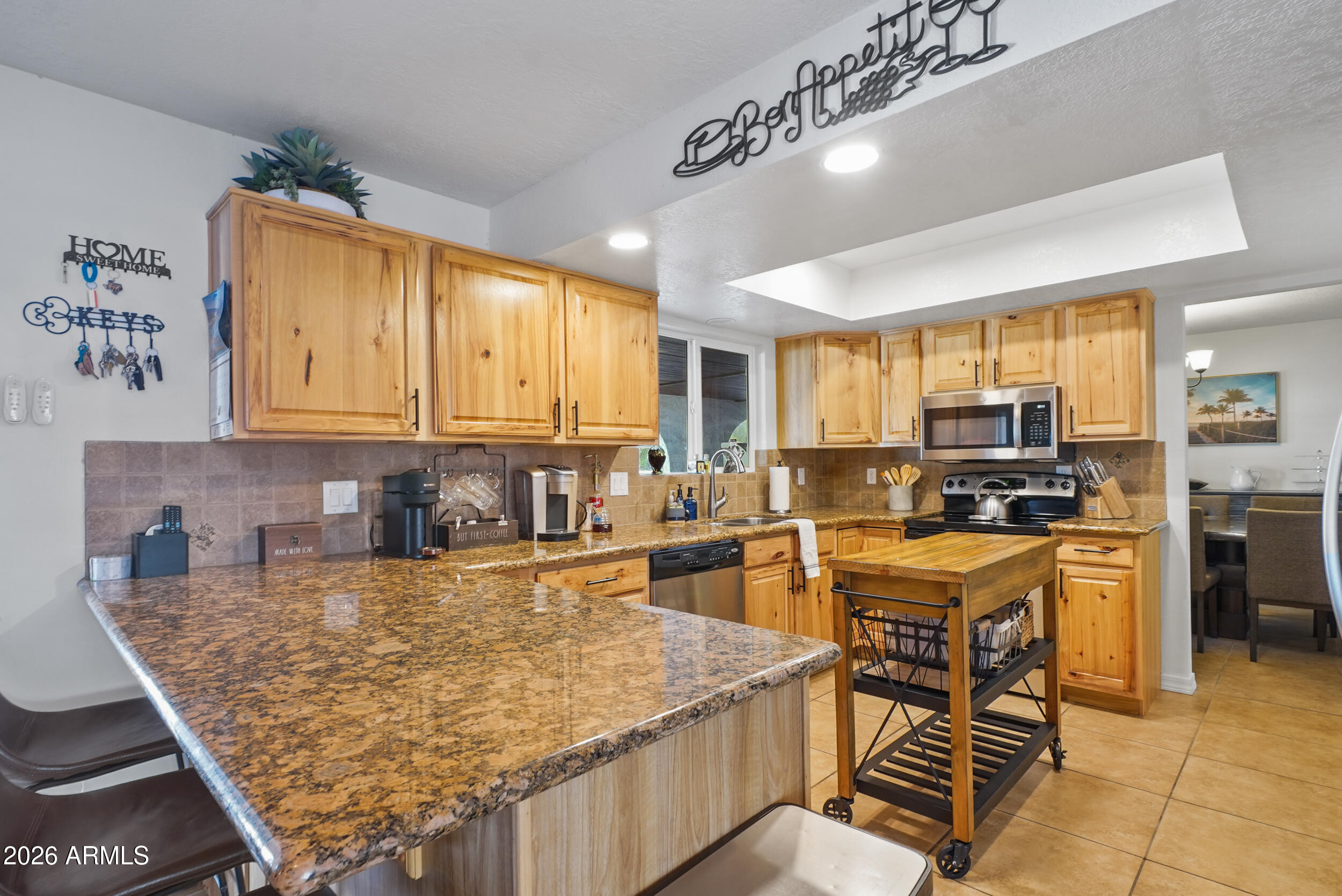 660 HAGEN Drive