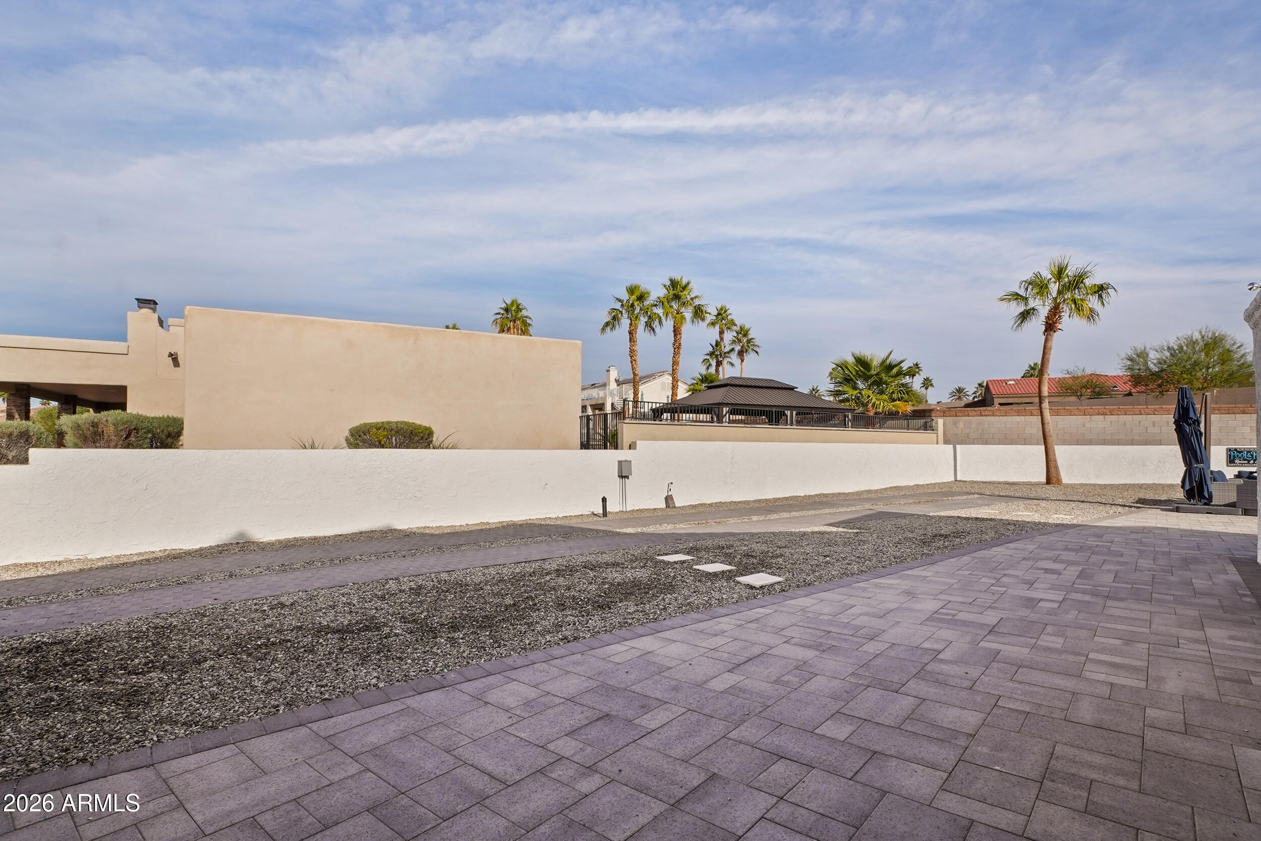 660 HAGEN Drive
