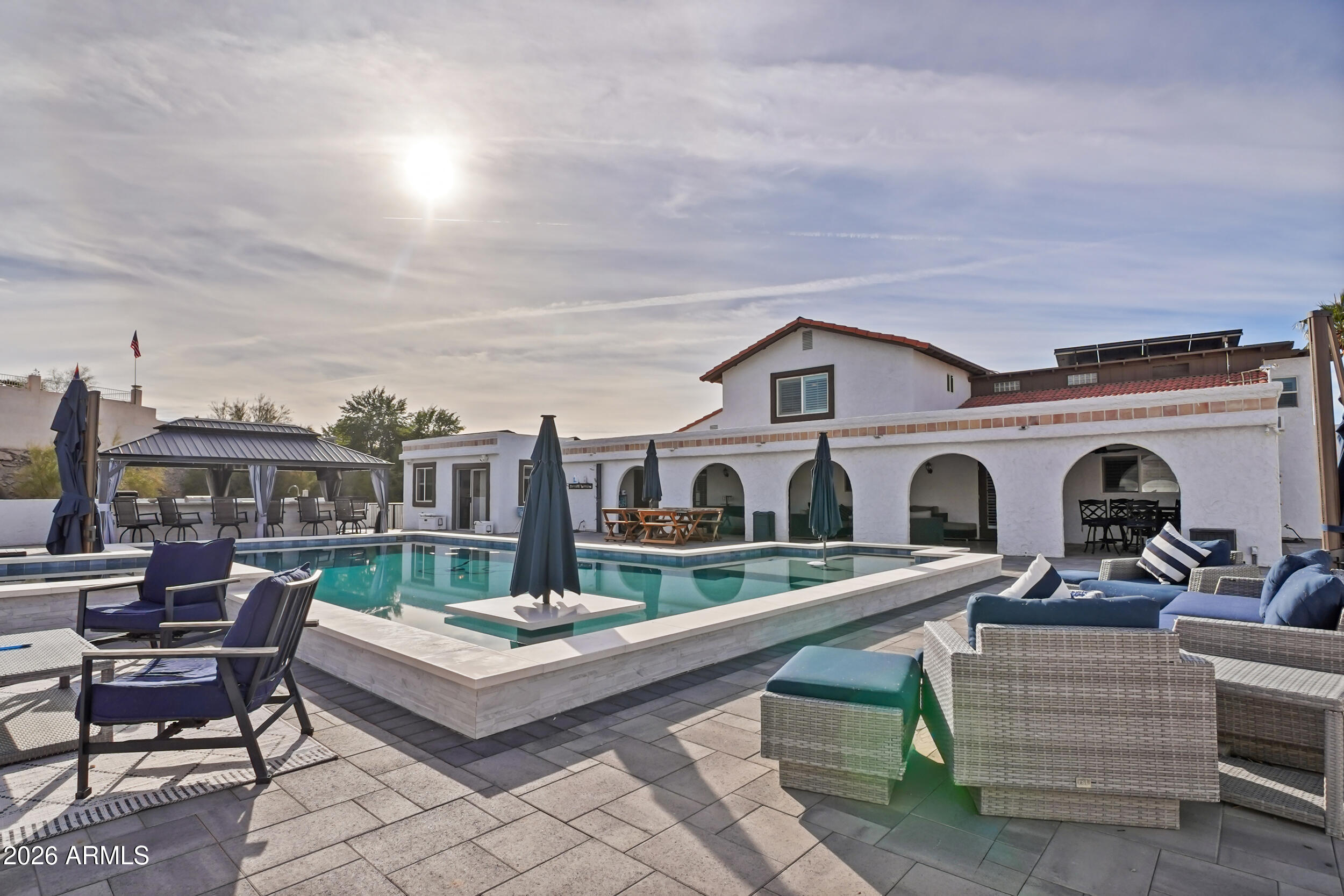 660 HAGEN Drive