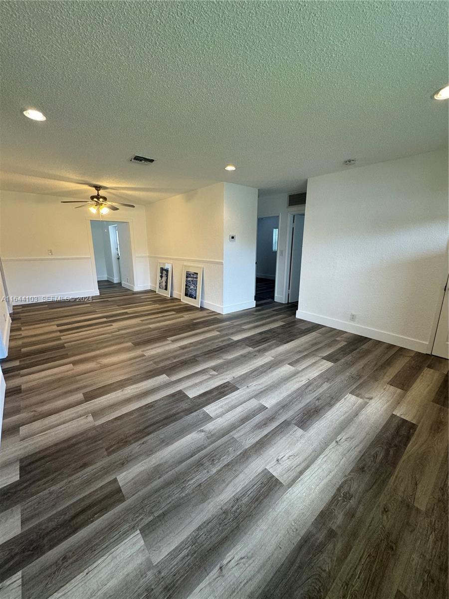 273 NE 40th Street
