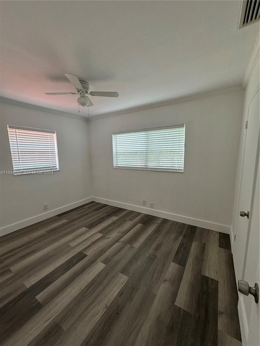 273 NE 40th Street