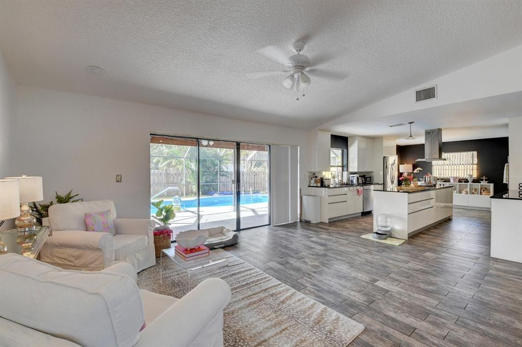 17679 Woodview Terrace