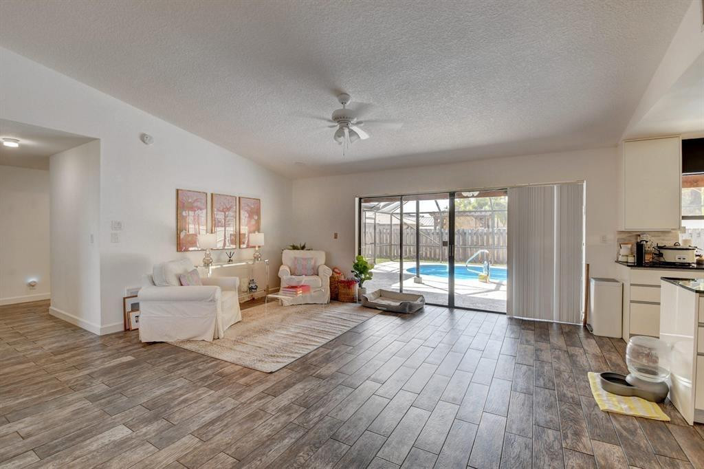 17679 Woodview Terrace