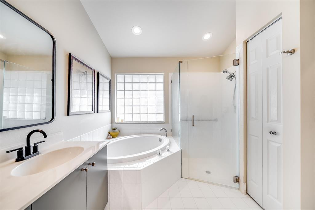 7638 CHARING CROSS Lane