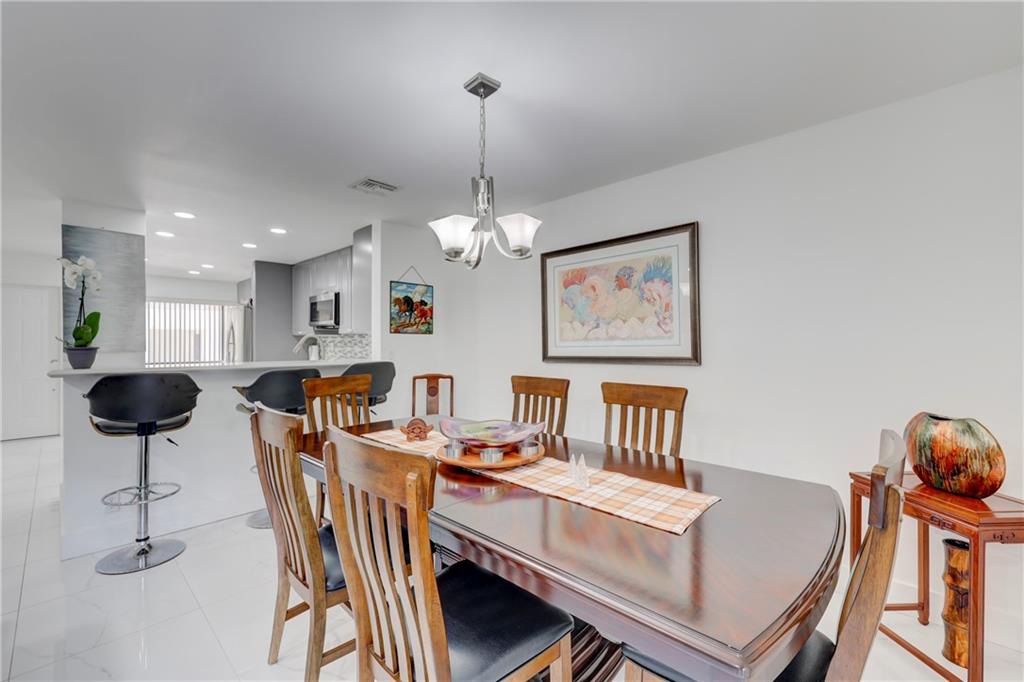 1604 Cypress Pointe Dr. Dr 1604