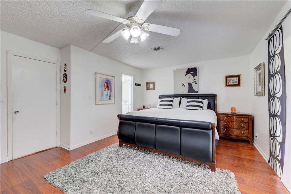 1604 Cypress Pointe Dr. Dr 1604